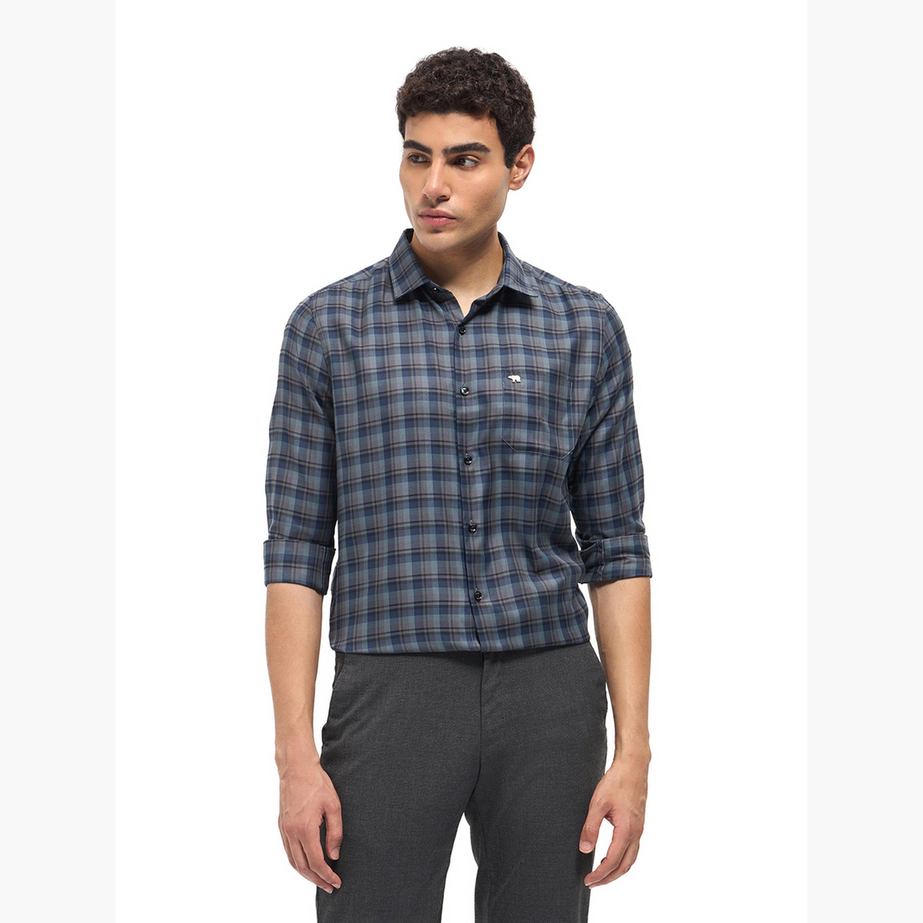 The Bear House X Styli Men's Cotton Checked Tailored Fit Formal Shirt-men-clothing-shirts-image-4