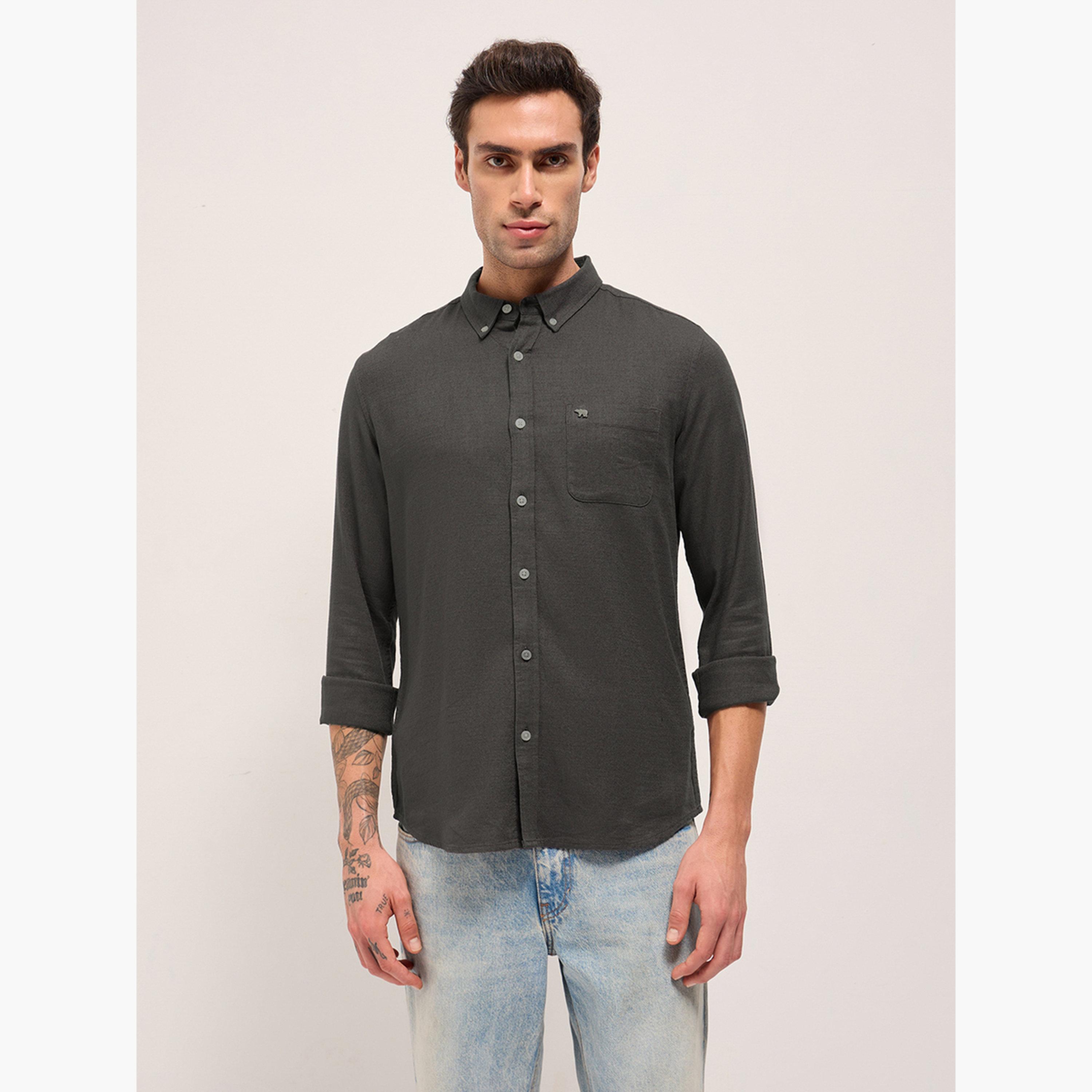 ذا بير هاوس × ستايلي - قميص رجالي قطني سادة بقصة ضيقة لإطلالة الكاجوال-men-clothing-shirts-image-1
