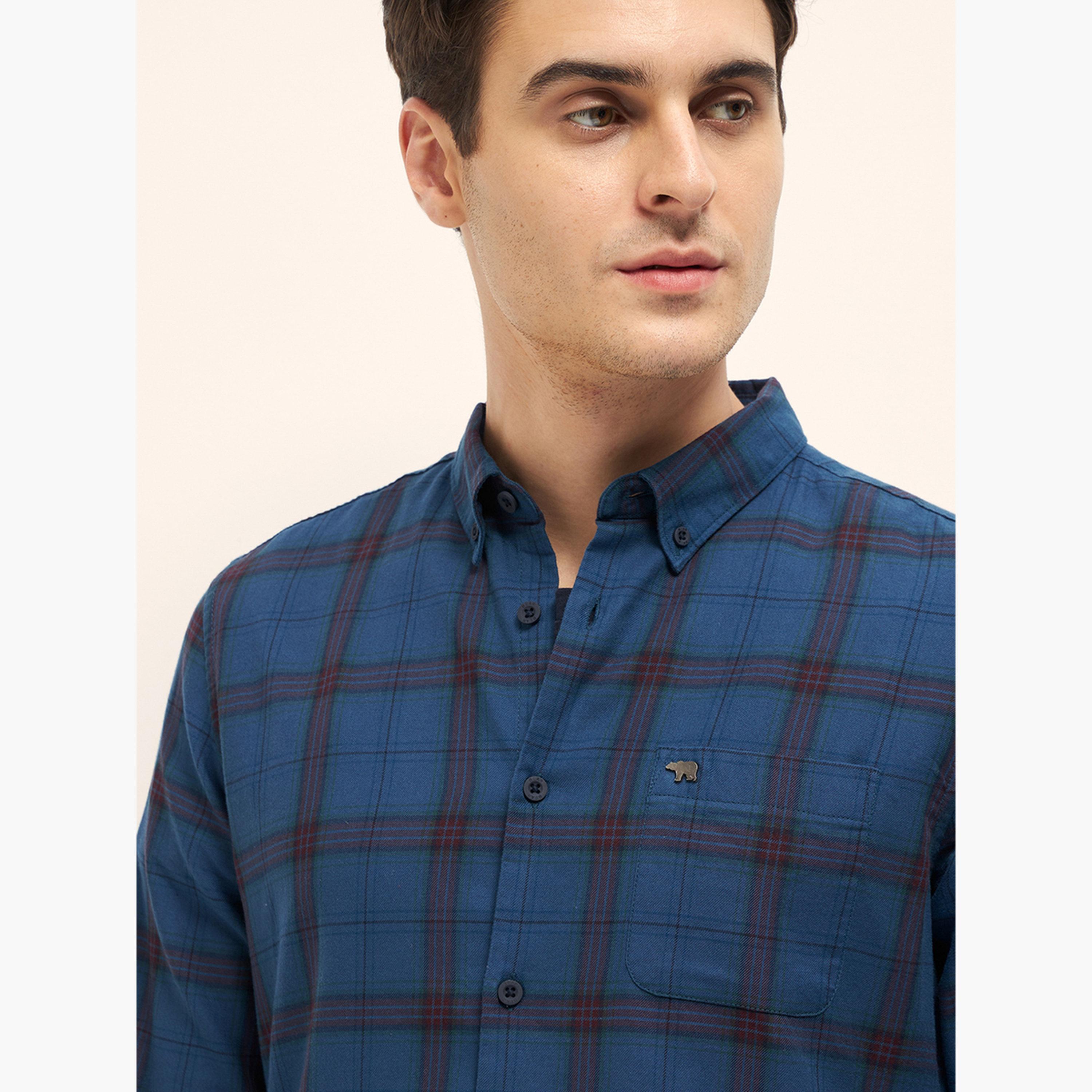 ذا بير هاوس × ستايلي - قميص رجالي قطني بنقشة مربعات وقصة ضيقة-men-clothing-shirts-image-3