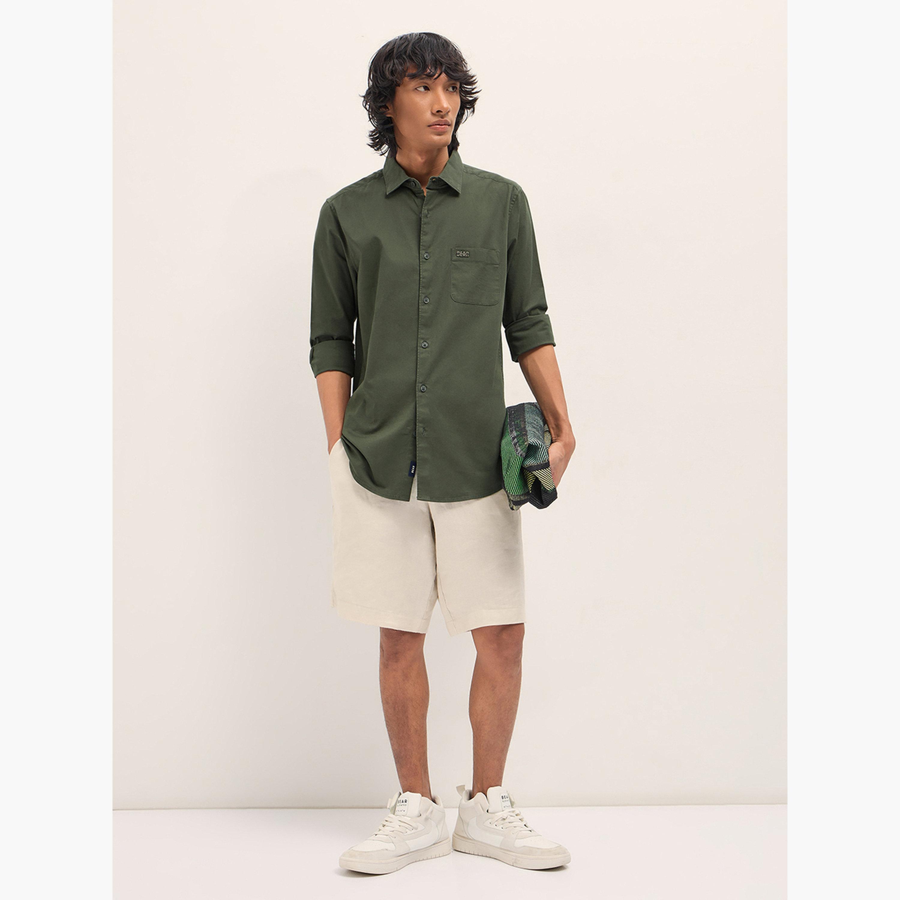 ذا بير هاوس × ستايلي - قميص رجالي كاجوال بقصة ضيقة مصنوع من مزيج القطن السادة-men-clothing-shirts-image-3
