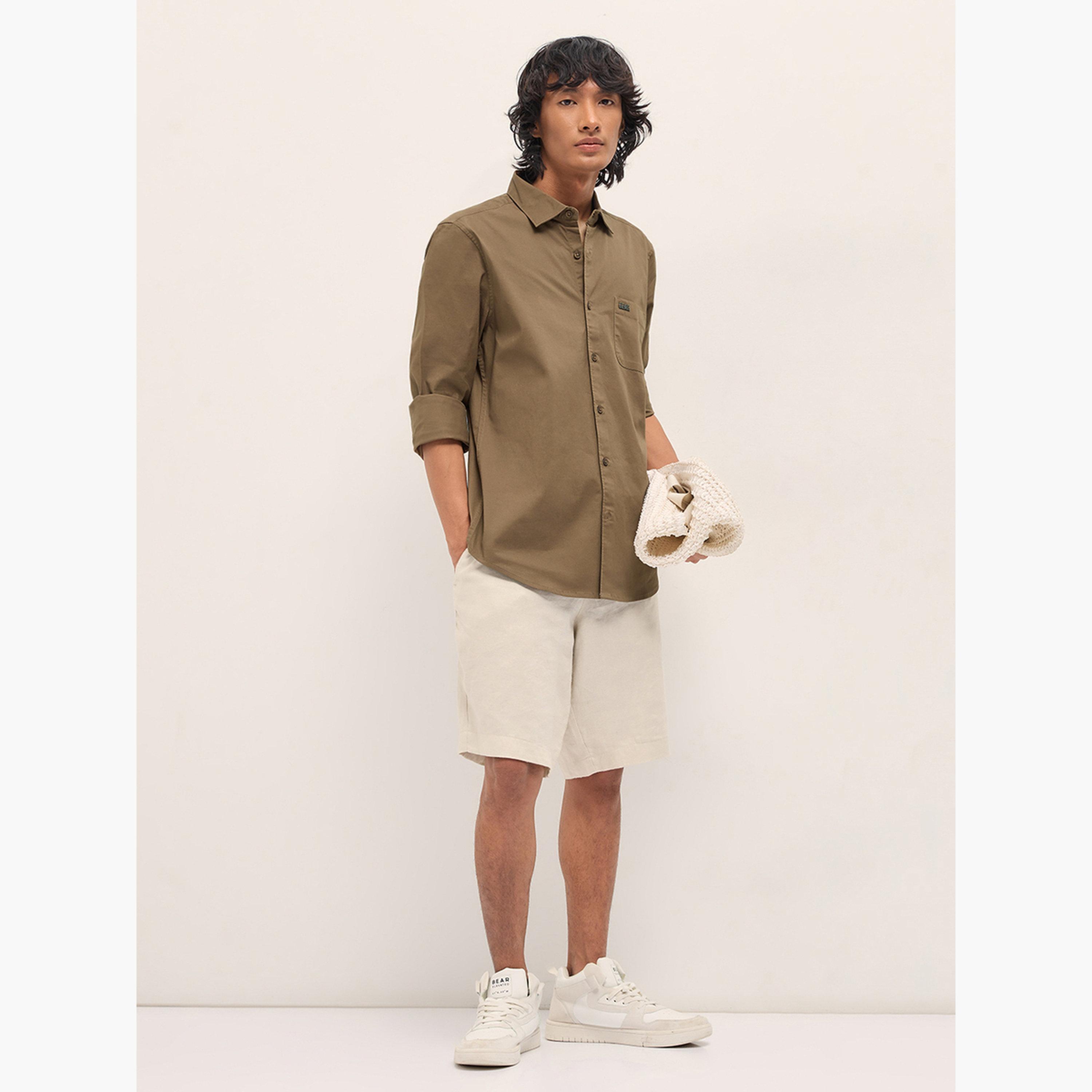ذا بير هاوس × ستايلي - قميص رجالي كاجوال بقصة ضيقة مصنوع من مزيج القطن السادة-men-clothing-shirts-image-3