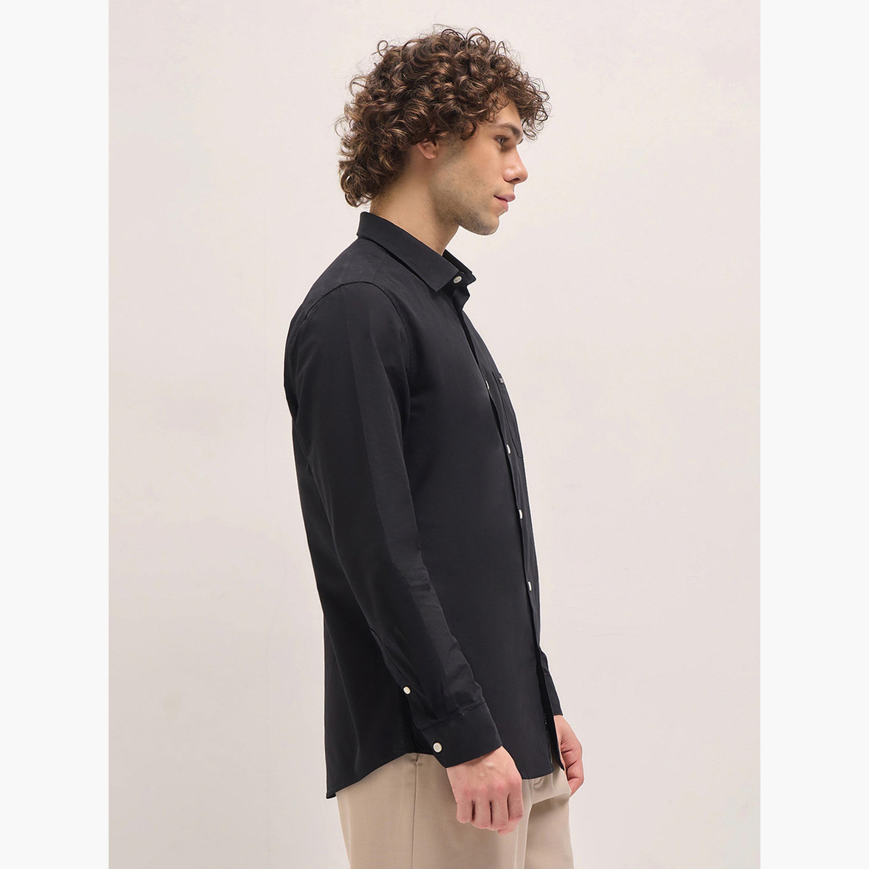 ذا بير هاوس × ستايلي - قميص رسمي أسود من القطن بقصة ضيقة-men-clothing-shirts-image-5
