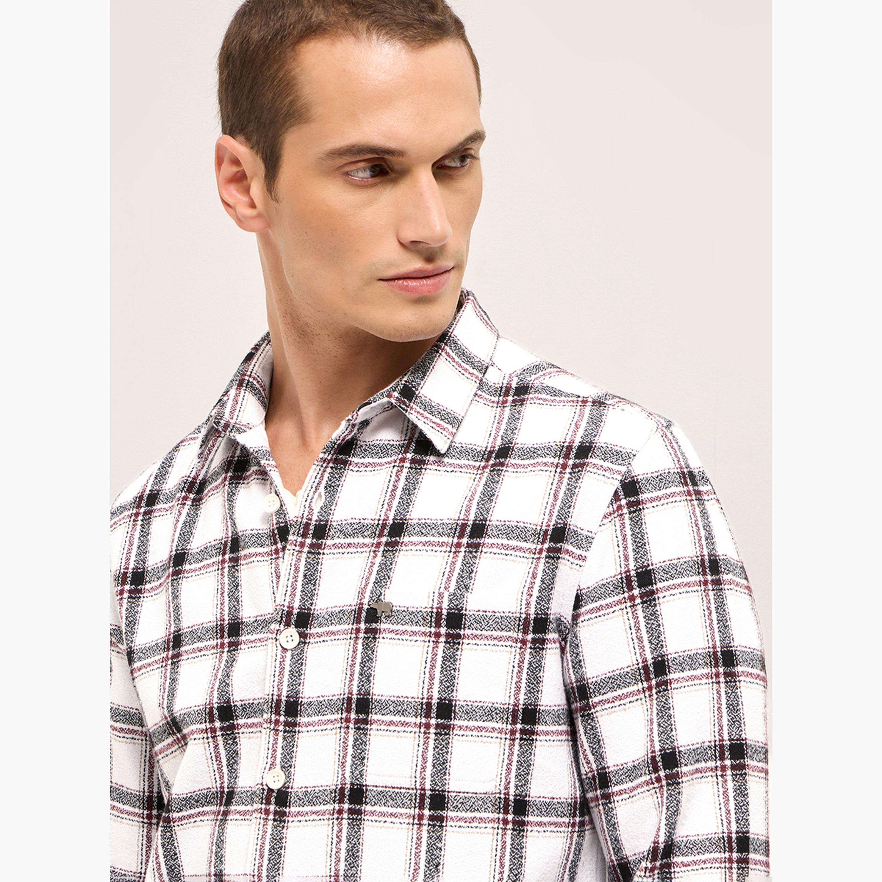ذا بير هاوس × ستايلي - قميص رجالي قطني كاروهات بقصة ضيقة من الفلانيل، لإطلالة الكاجوال-men-clothing-shirts-image-2