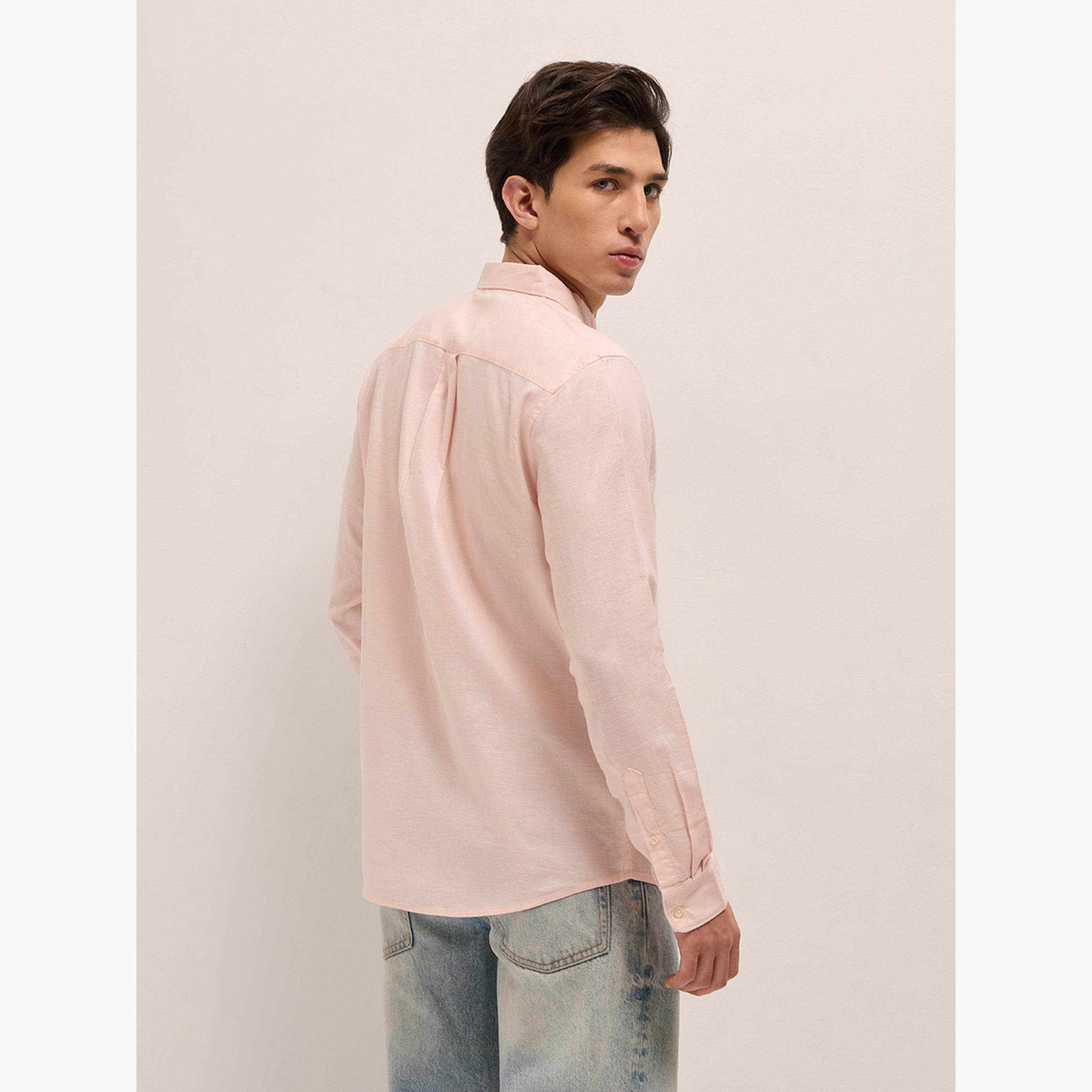 ذا بير هاوس × ستايلي - قميص قطني وردي سادة بقصة ضيقة غير رسمية-men-clothing-shirts-image-5