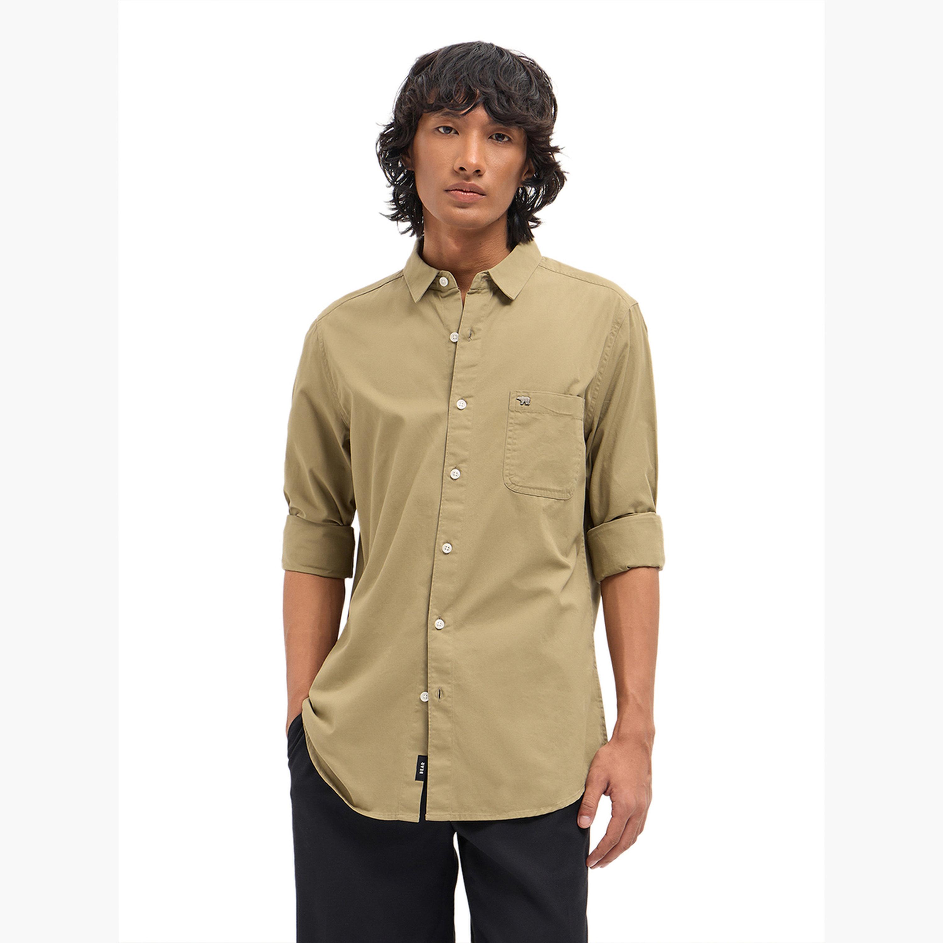 ذا بير هاوس × ستايلي - قميص رجالي قطني سادة بقصة ضيقة لإطلالة الكاجوال-men-clothing-shirts-image-4