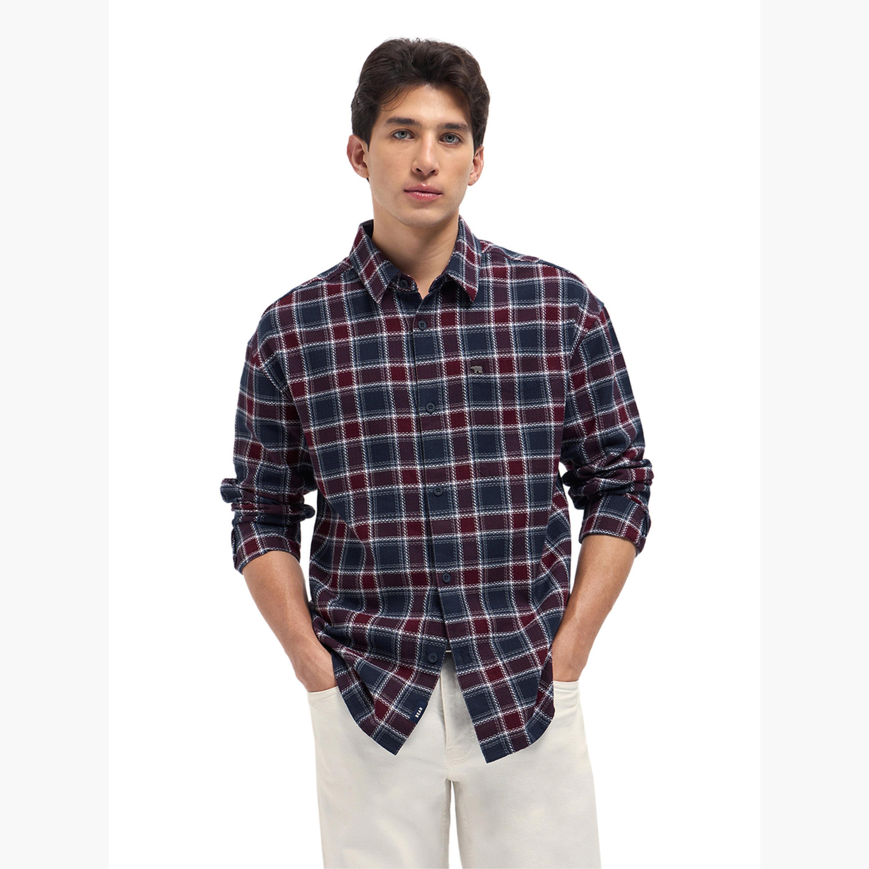 ذا بير هاوس × ستايلي - قميص رجالي من القطن الفلانيل بنقشة مربعات، بقصة مريحة-men-clothing-shirts-image-5