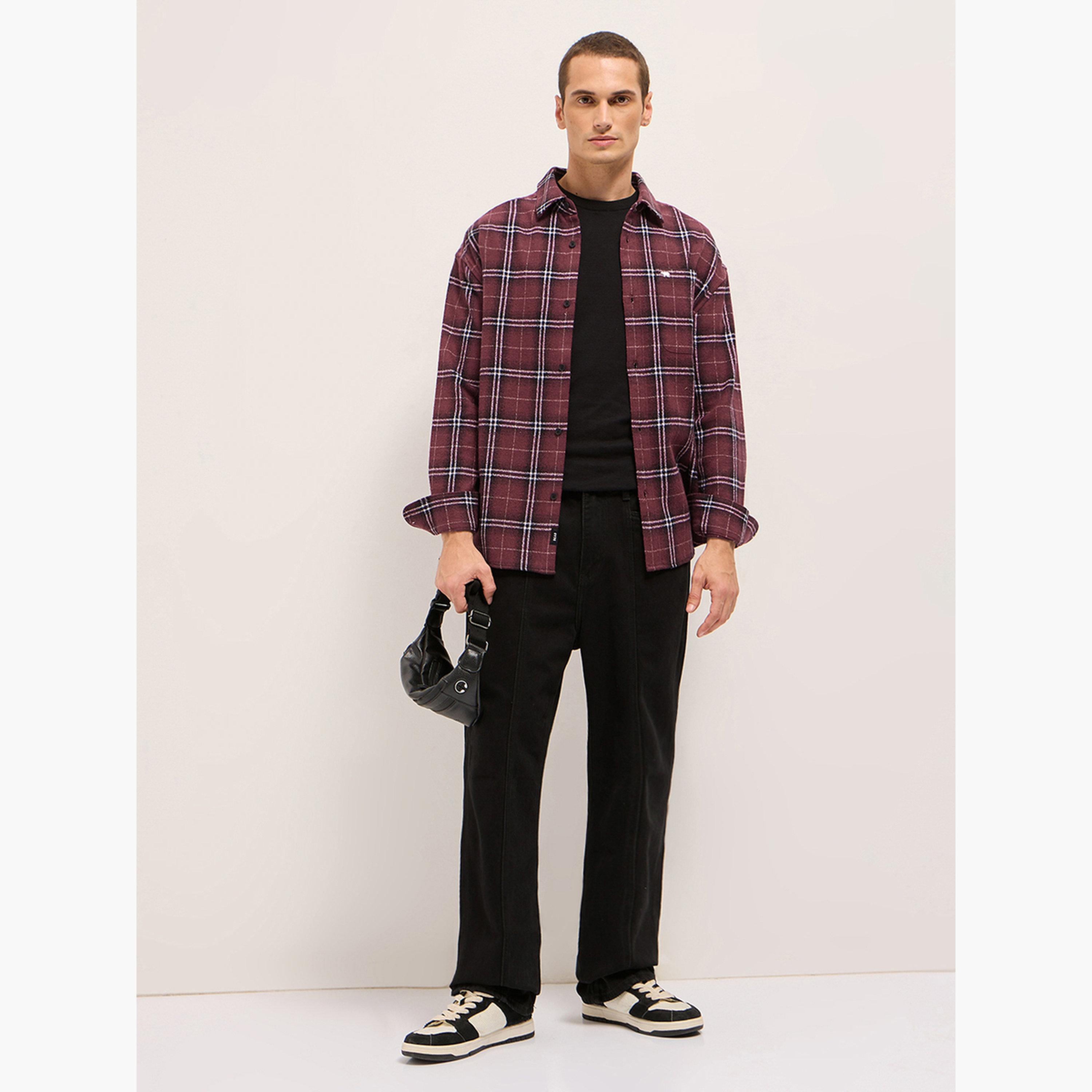 ذا بير هاوس × ستايلي - قميص رجالي قطني كاروهات بقصة مريحة من الفلانيل، لإطلالة الكاجوال-men-clothing-shirts-image-3
