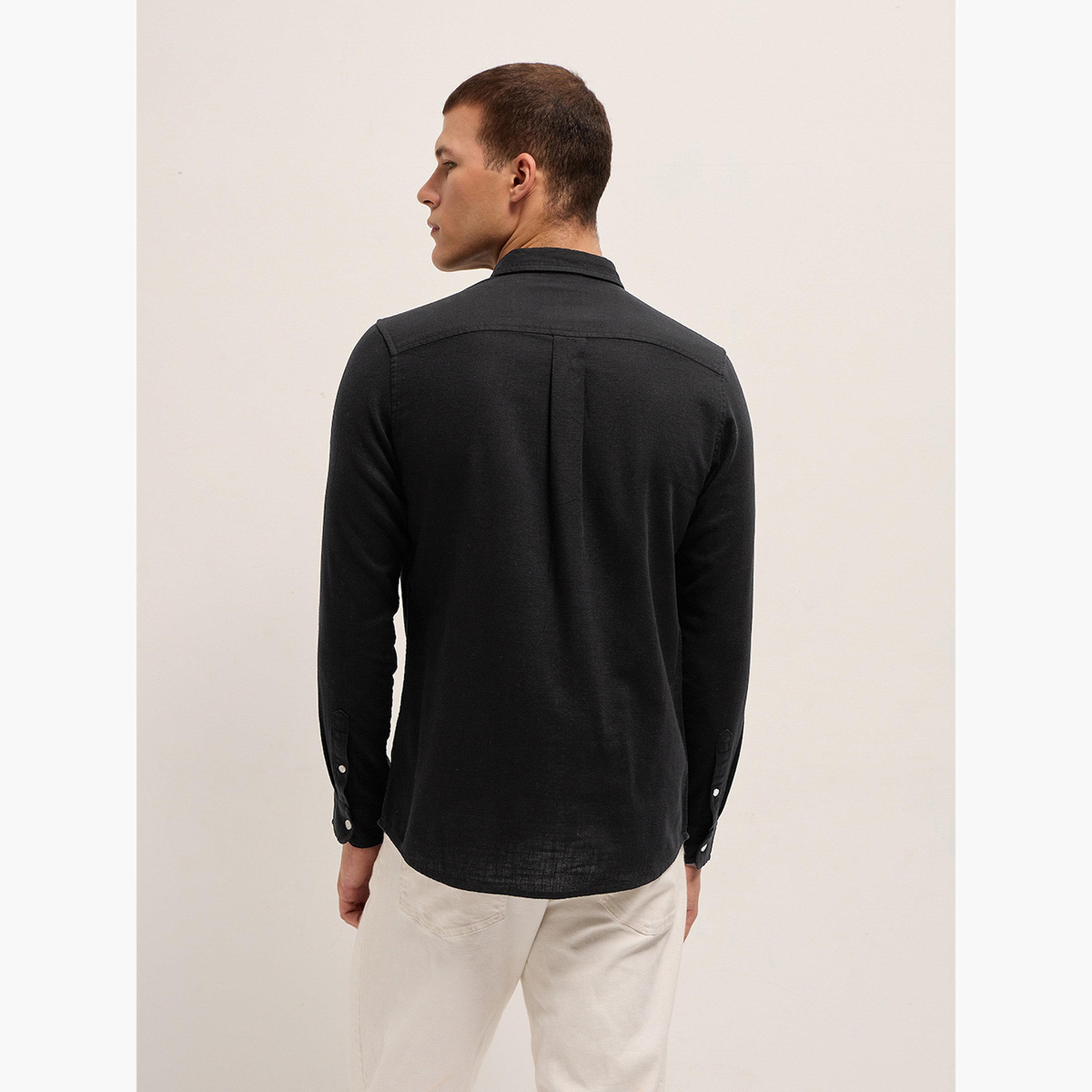 ذا بير هاوس × ستايلي - قميص رجالي قطني سادة بقصة ضيقة لإطلالة الكاجوال-men-clothing-shirts-image-6