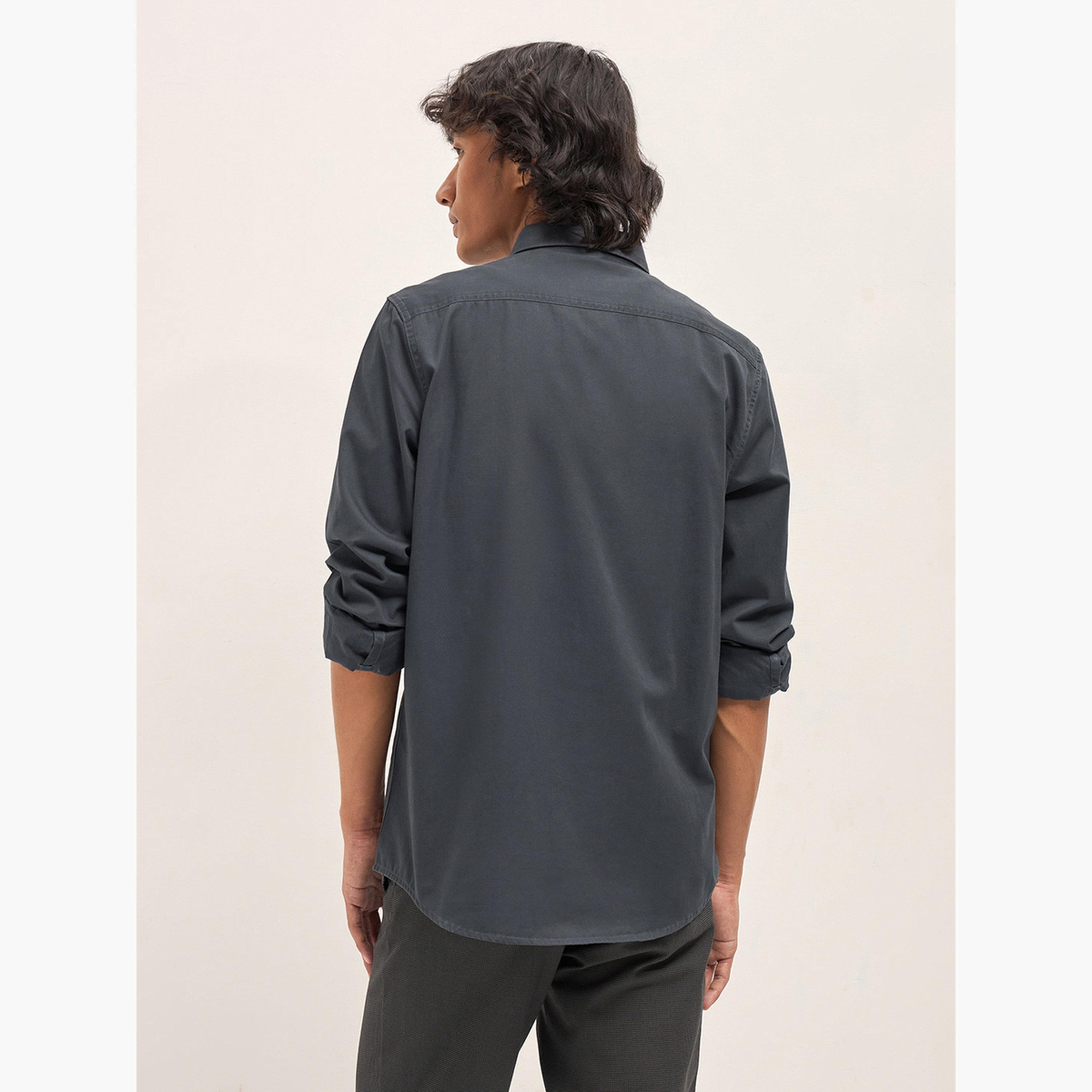 ذا بير هاوس × ستايلي - قميص رجالي قطني سادة بقصة ضيقة لإطلالة الكاجوال-men-clothing-shirts-image-6
