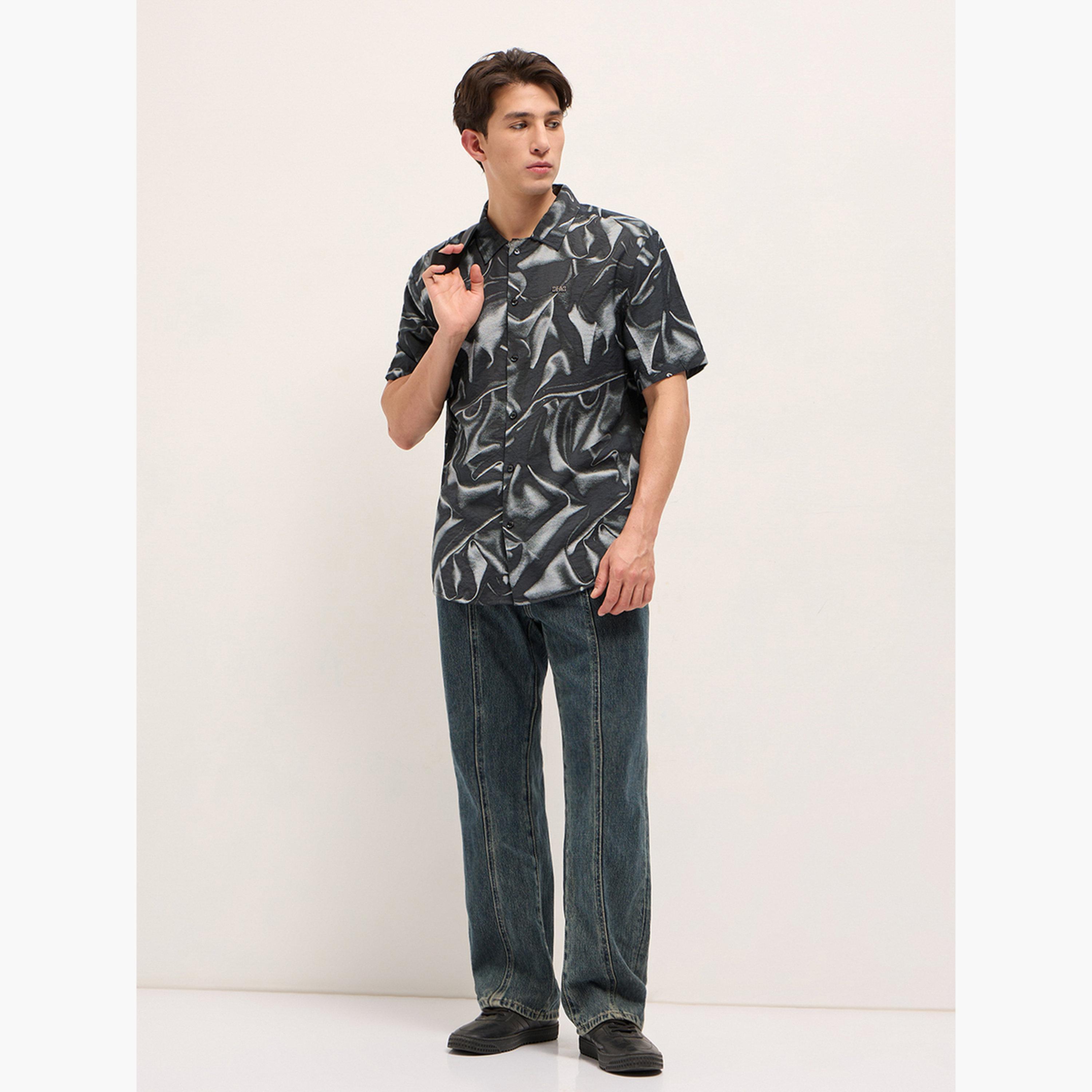 ذا بير هاوس × ستايلي - قميص رجالي كاجوال تصميم تجريدي مريح وعصري-men-clothing-shirts-image-2