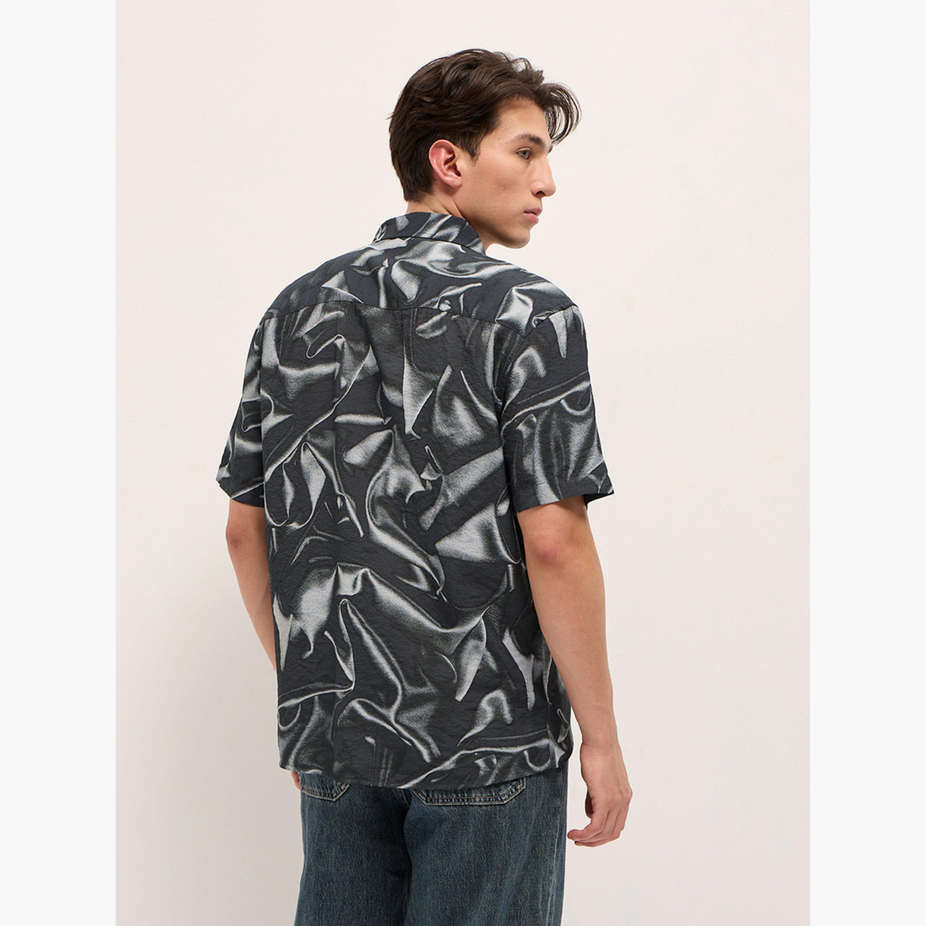 ذا بير هاوس × ستايلي - قميص رجالي كاجوال تصميم تجريدي مريح وعصري-men-clothing-shirts-image-3