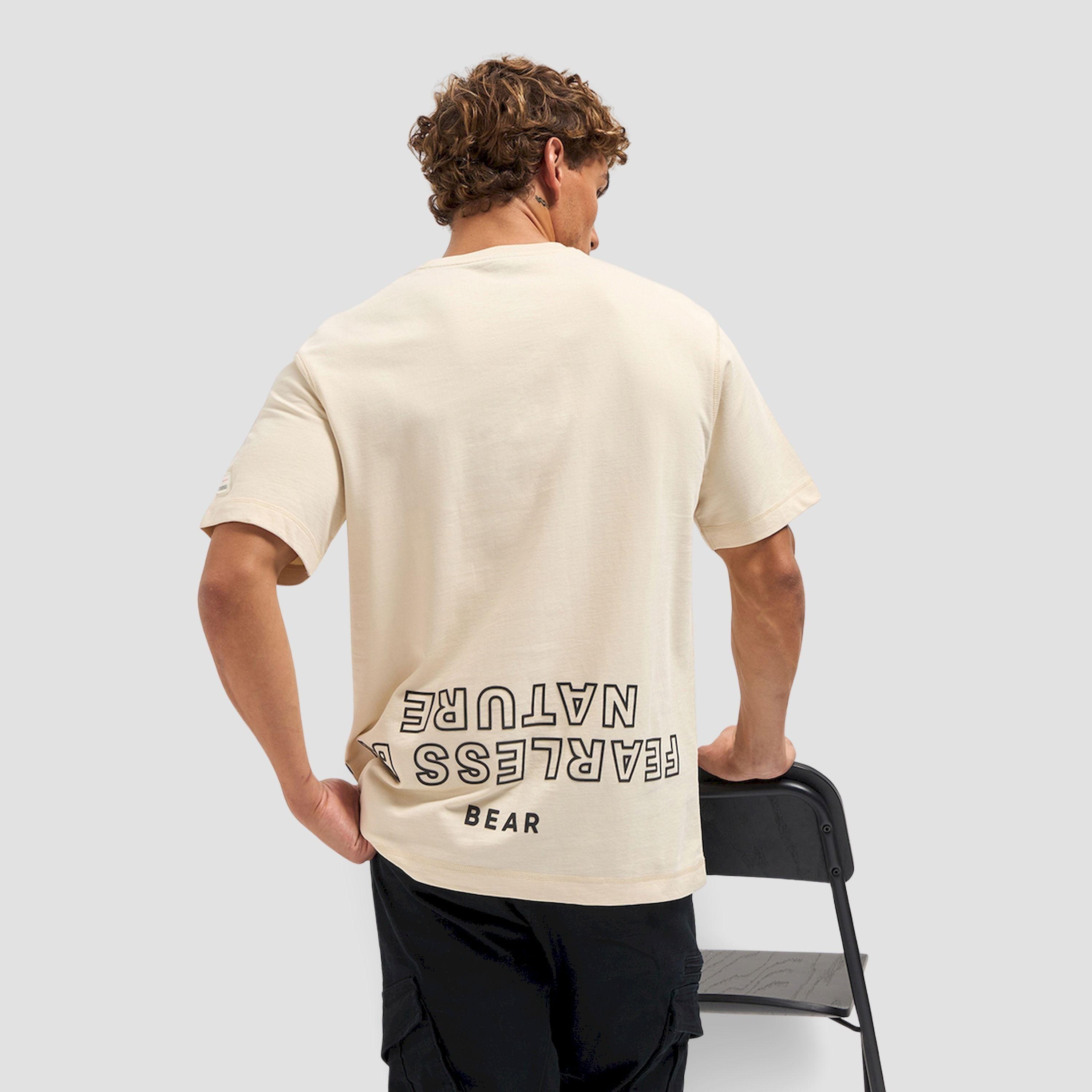 تيشيرت رجالي قطن خالص بطبعة جرافيك وقصة فضفاضة-men-clothing-tshirtsandpolos-tshirts-image-4