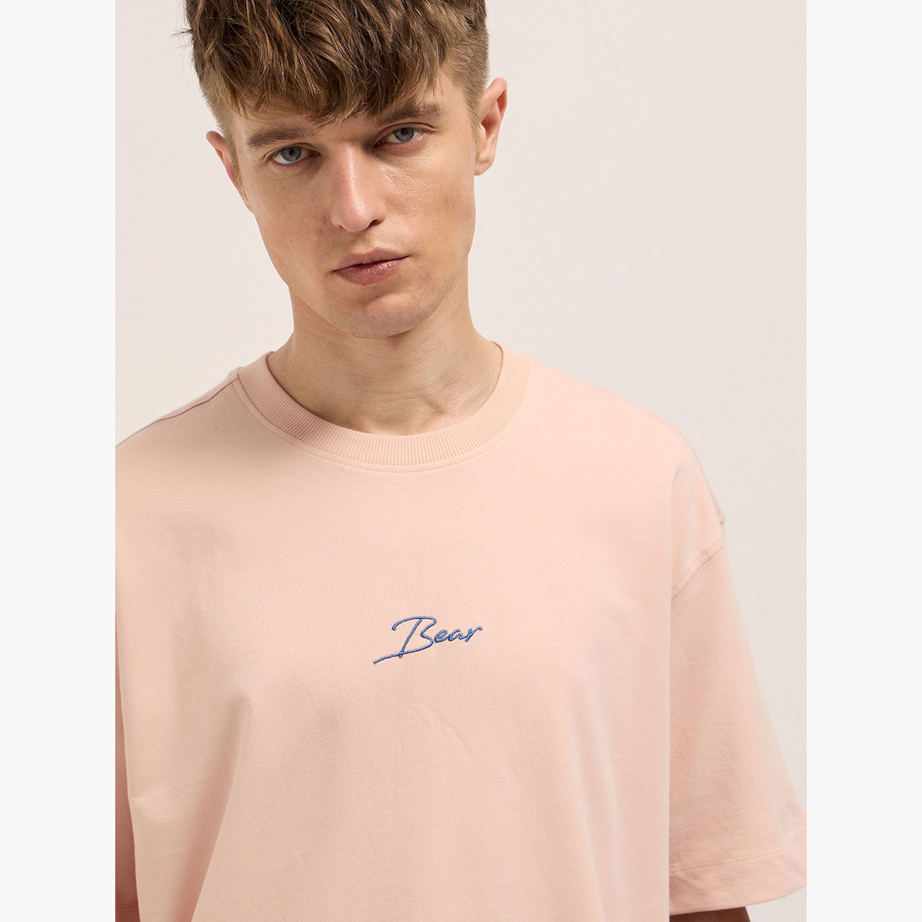 تيشيرت رجالي قطن خالص بطبعة جرافيك وقصة فضفاضة-men-clothing-tshirtsandpolos-tshirts-image-3