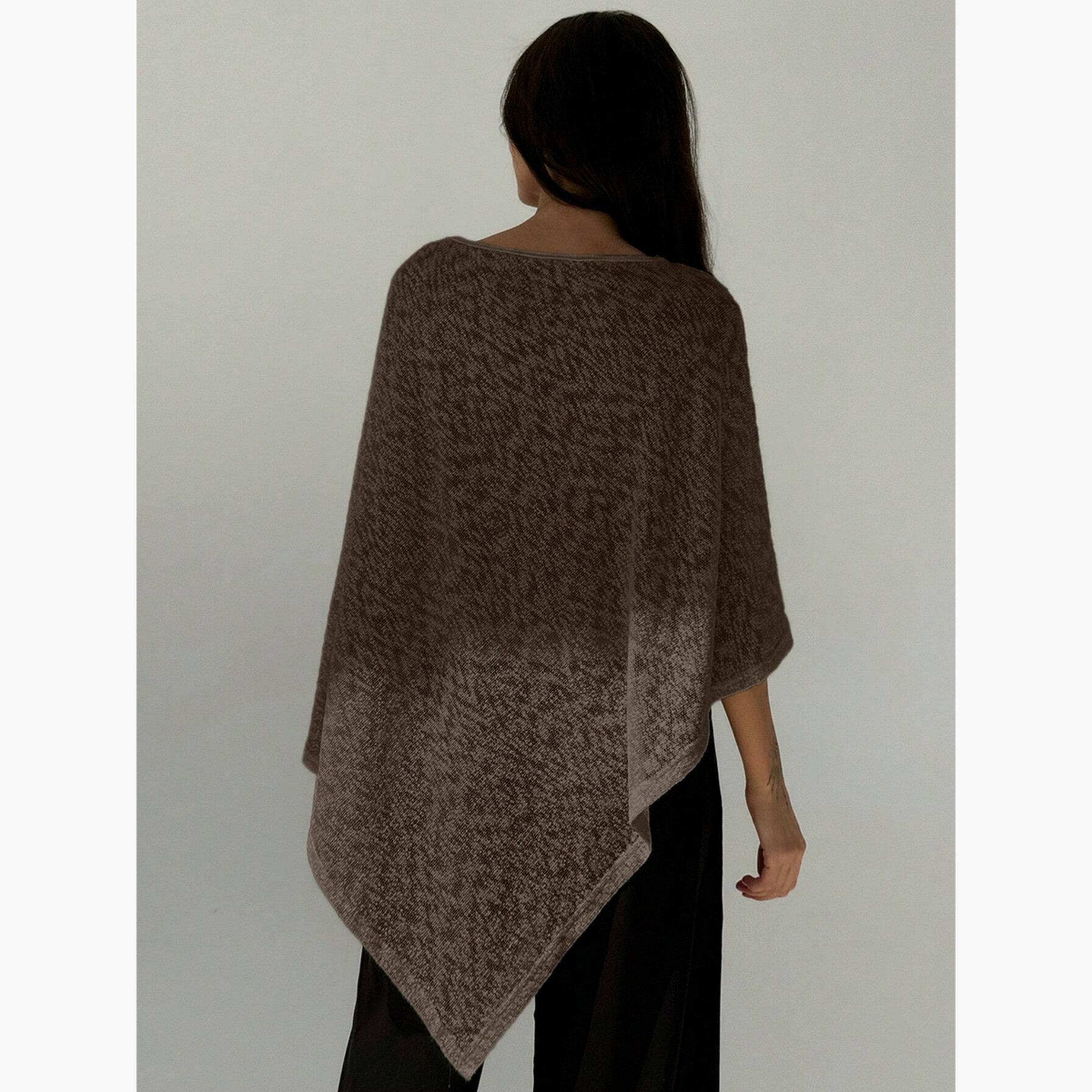 بلوزة كيب سادة بياقة دائرية وتفاصيل بارزة الملمس-women-clothing-shirtsandblouses-blouses-image-2