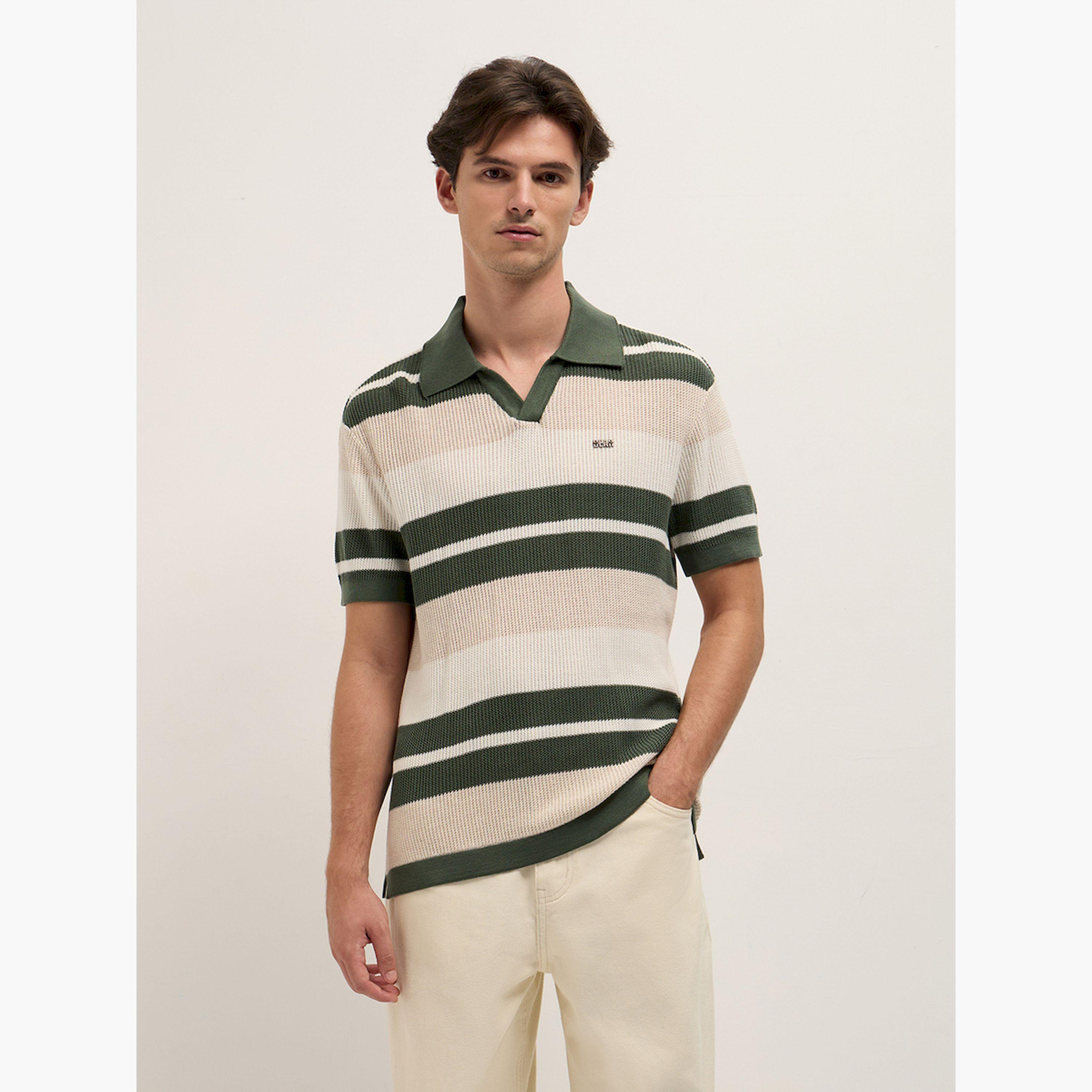 قميص بولو رجالي قطني محبوك مخطط وقصة مريحة-men-clothing-tshirtsandpolos-polos-image-1