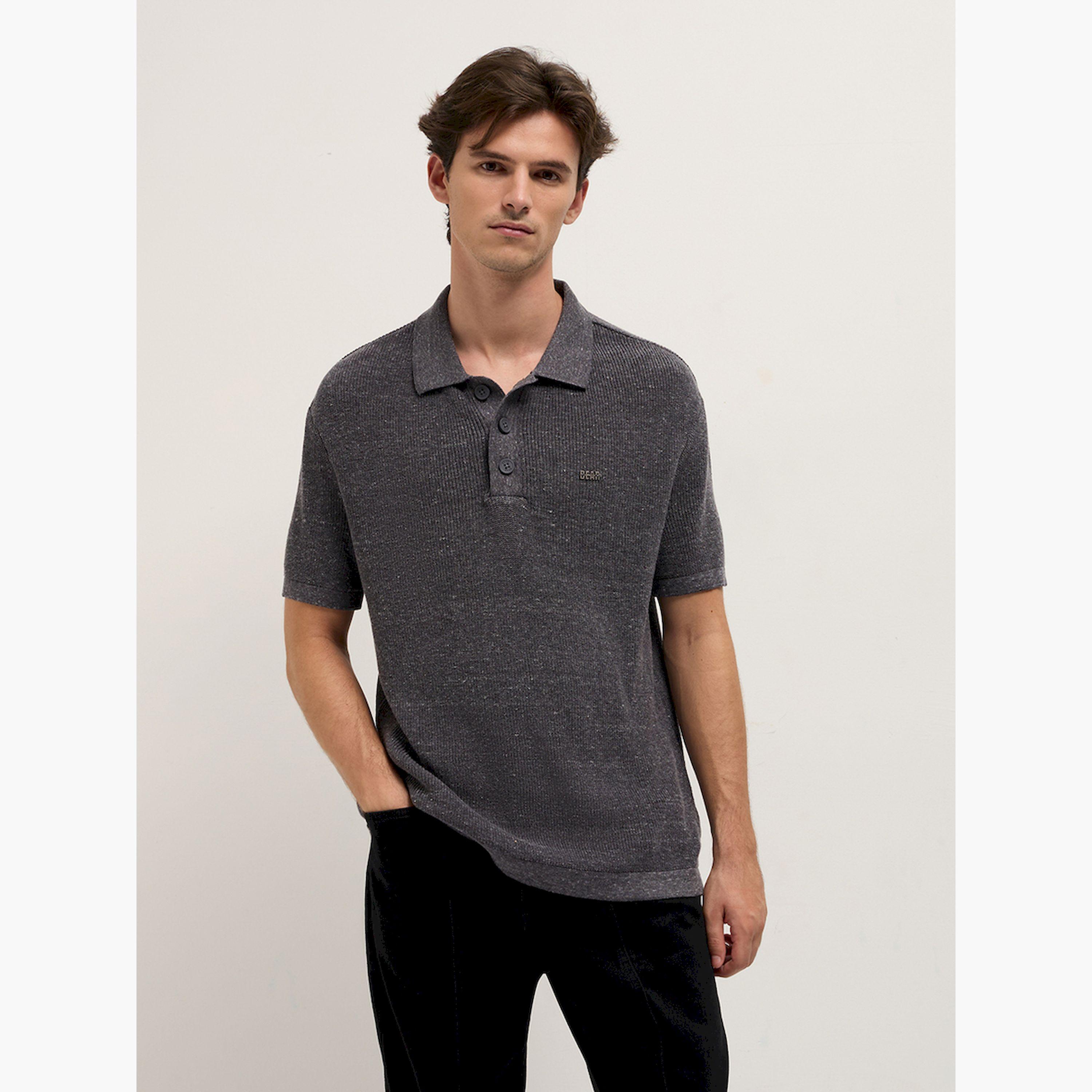 قميص بولو رجالي قطن خالص سادة وقصة مريحة-men-clothing-tshirtsandpolos-polos-image-1