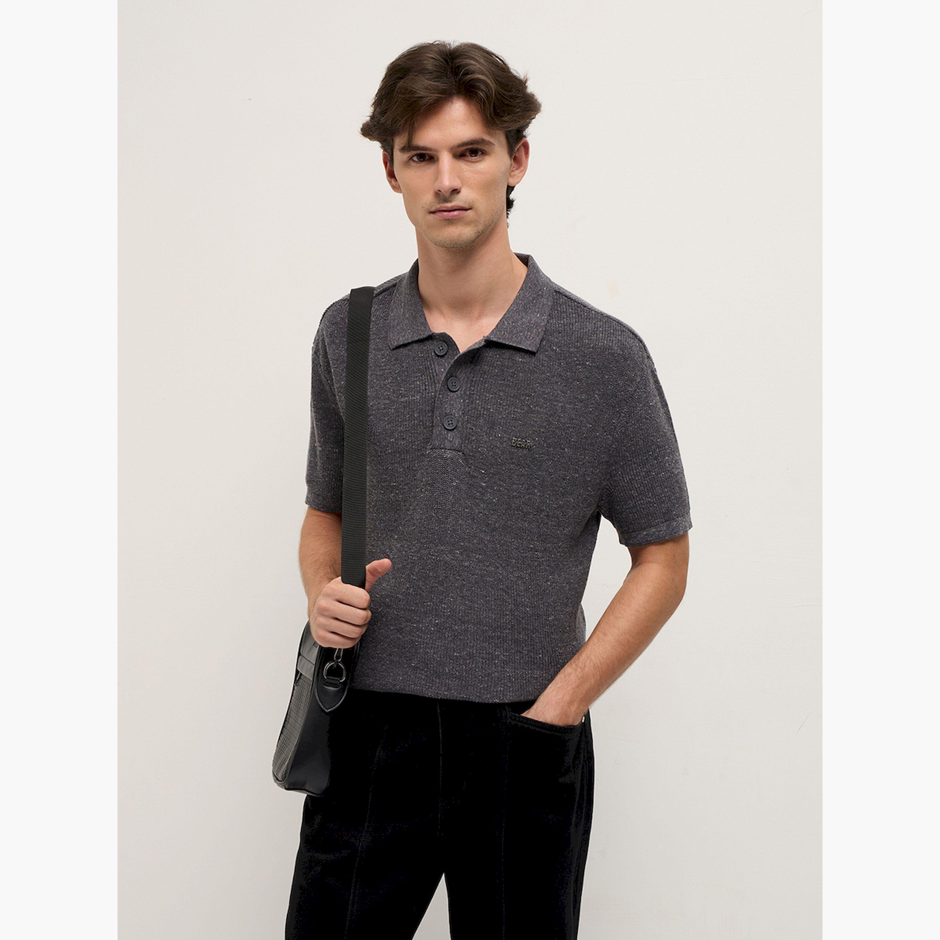 قميص بولو رجالي قطن خالص سادة وقصة مريحة-men-clothing-tshirtsandpolos-polos-image-4