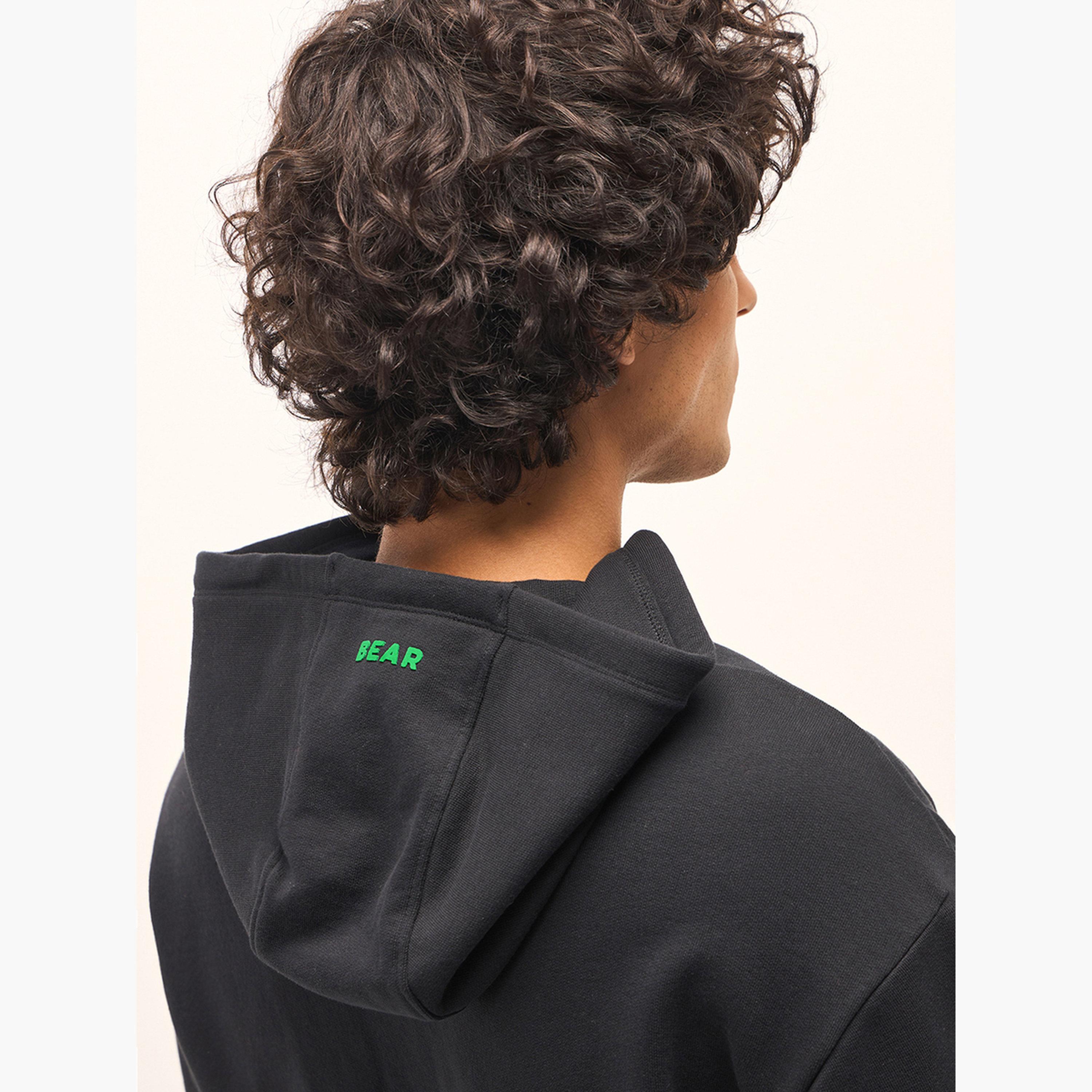 ذا بير هاوس × ستايلي - سويت شيرت رجالي بغطاء رأس مصنوع من القطن الخالص-men-clothing-hoodiesandsweatshirts-image-3