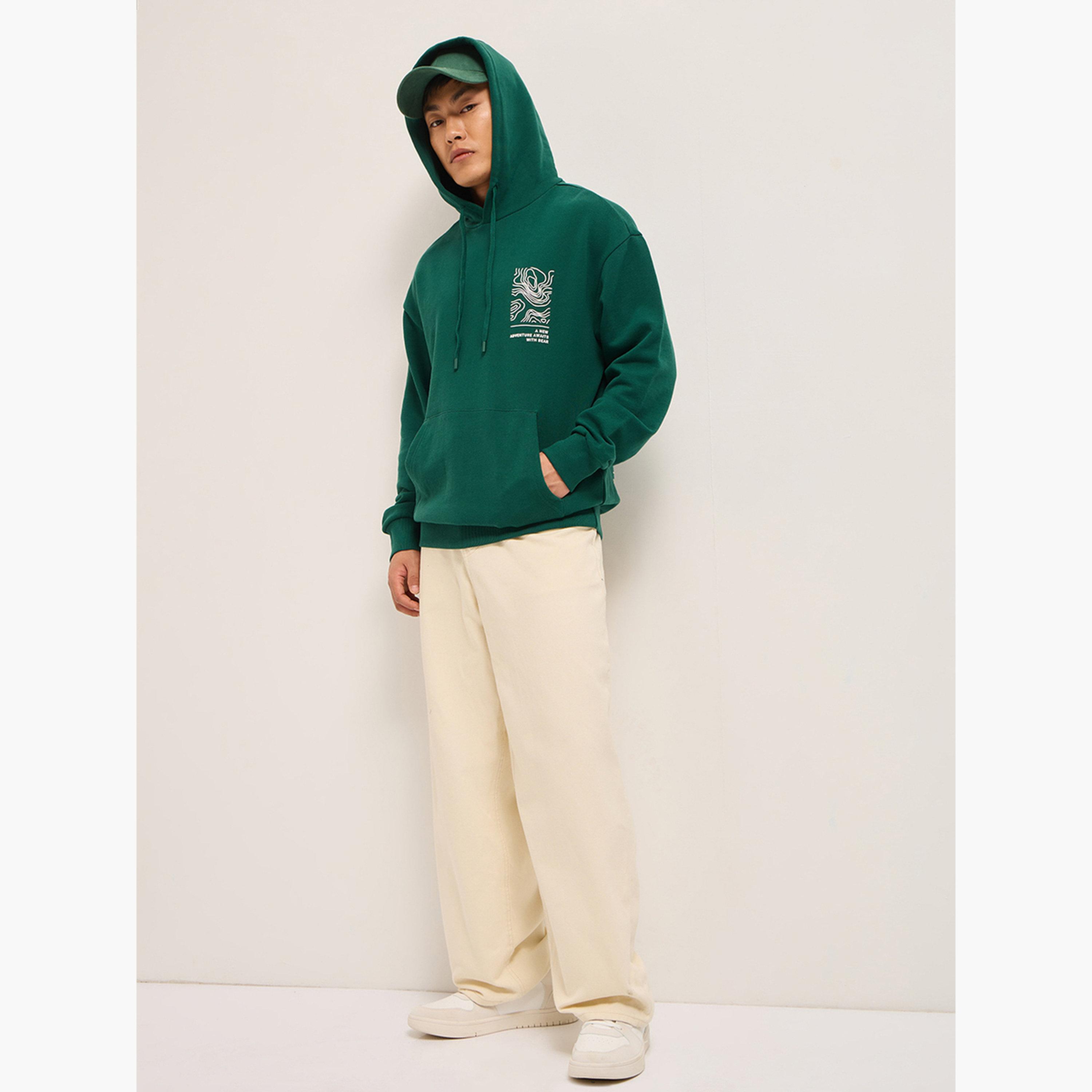 ذا بير هاوس × ستايلي - سويت شيرت رجالي بغطاء رأس مصنوع من القطن الخالص-men-winterwear-hoodiesandsweatshirts-image-3