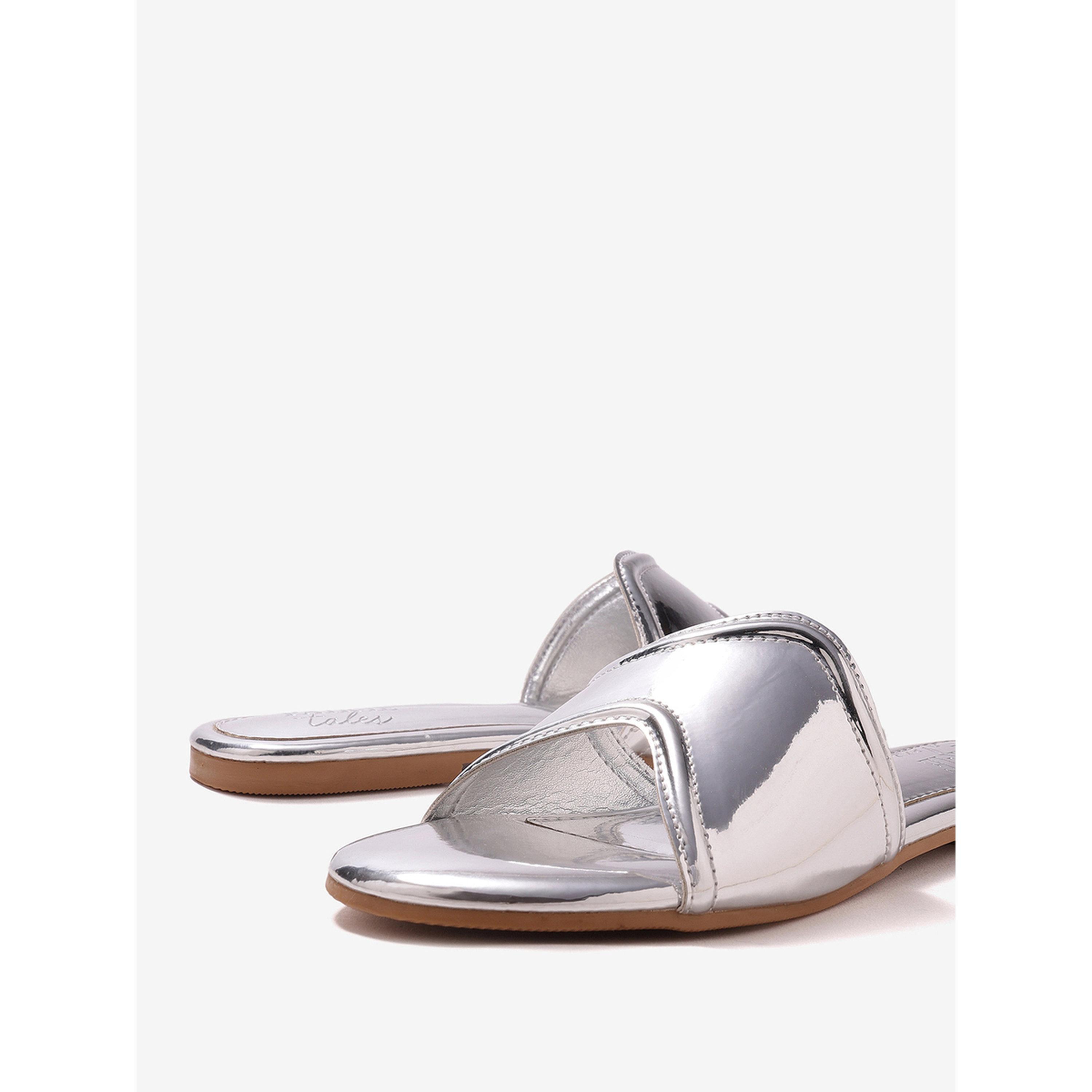 Pair-ie Tales X Styli Women Metallic Slip-On Flat Sandals-women-shoes-sandals-flats-image-4