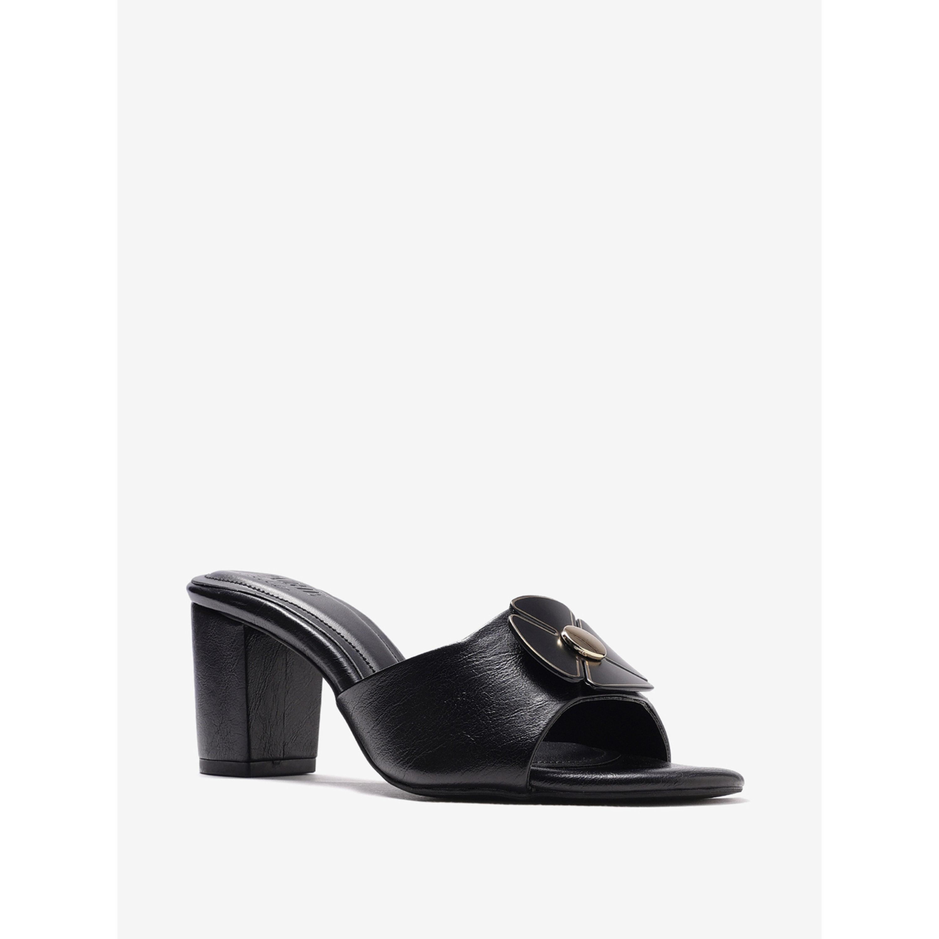 Pair-ie Tales X Styli Women Block Heel Sandals with Floral Embellishment-women-shoes-heels-image-5