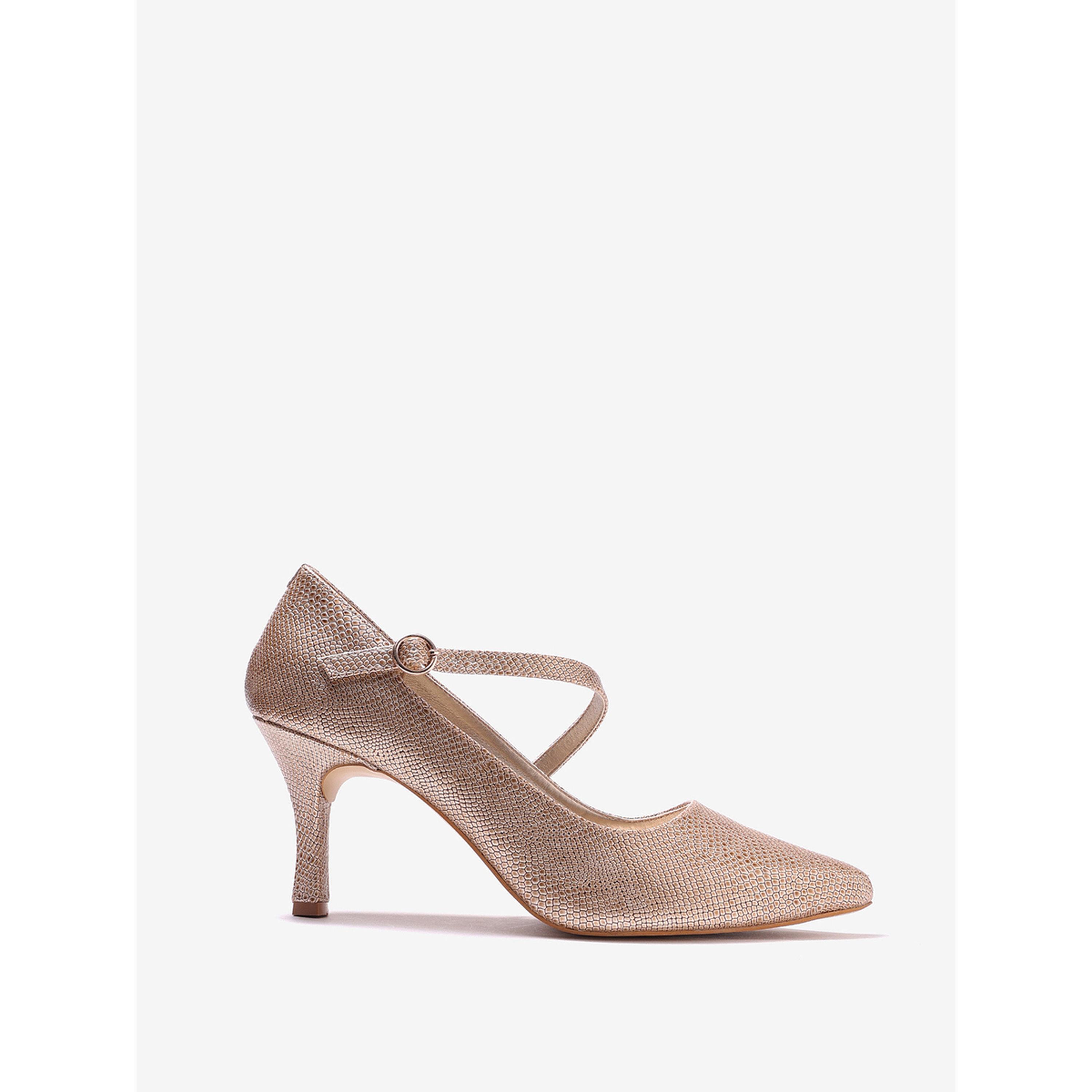 حذاء كعب عالي بمقدمة مدببة وملمس بارز-women-shoes-heels-image-2