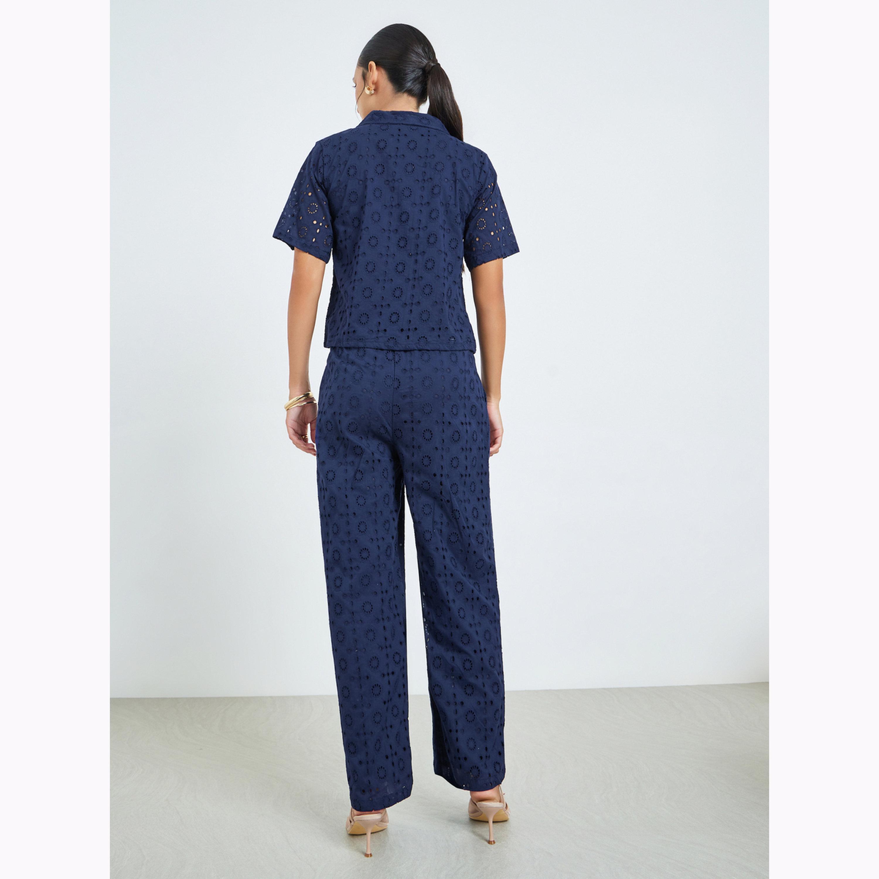 طقم منسق من بنطال وبلوزة مطرزة-women-clothing-coordsets-image-3