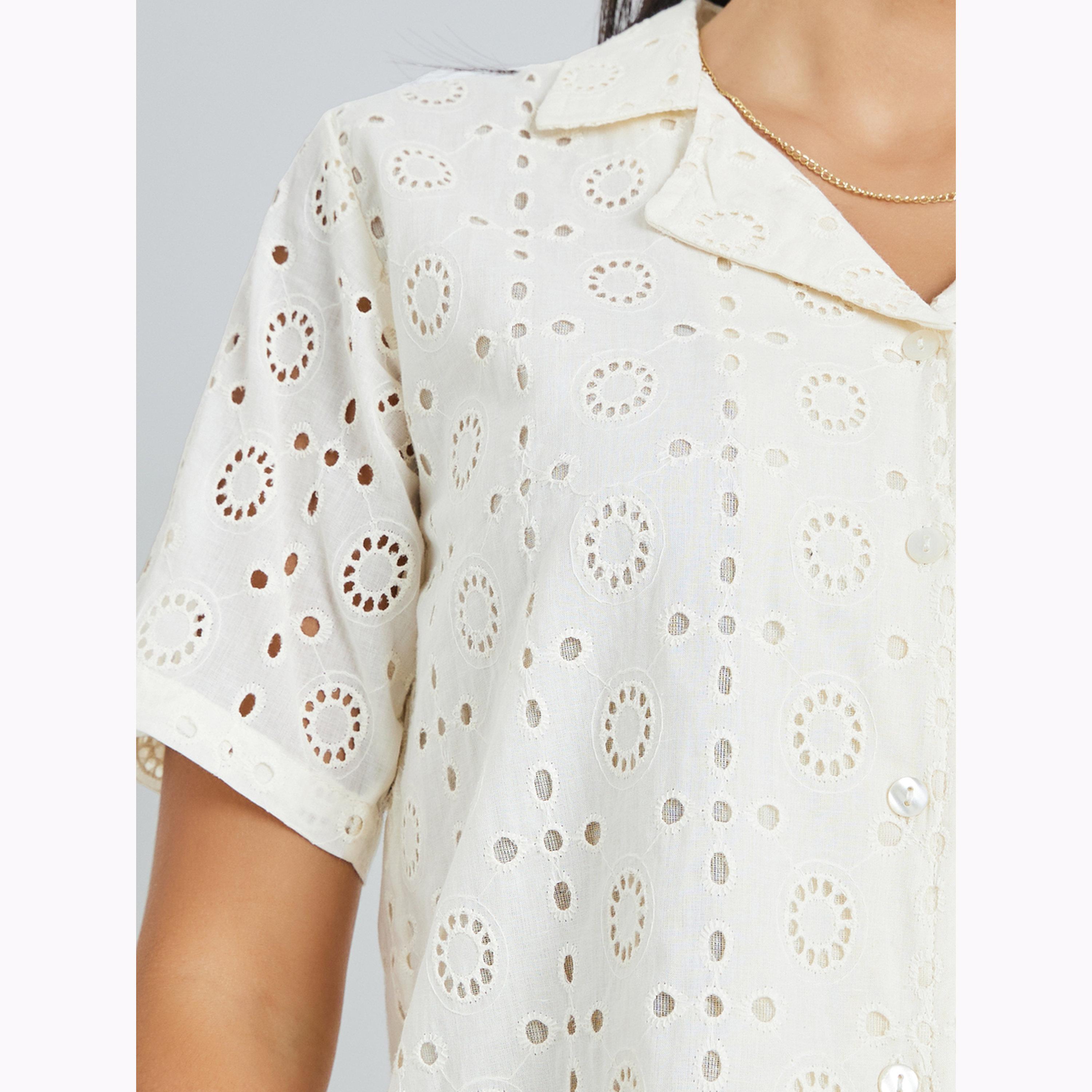 طقم منسق من بنطال وبلوزة مطرزة-women-clothing-coordsets-image-5