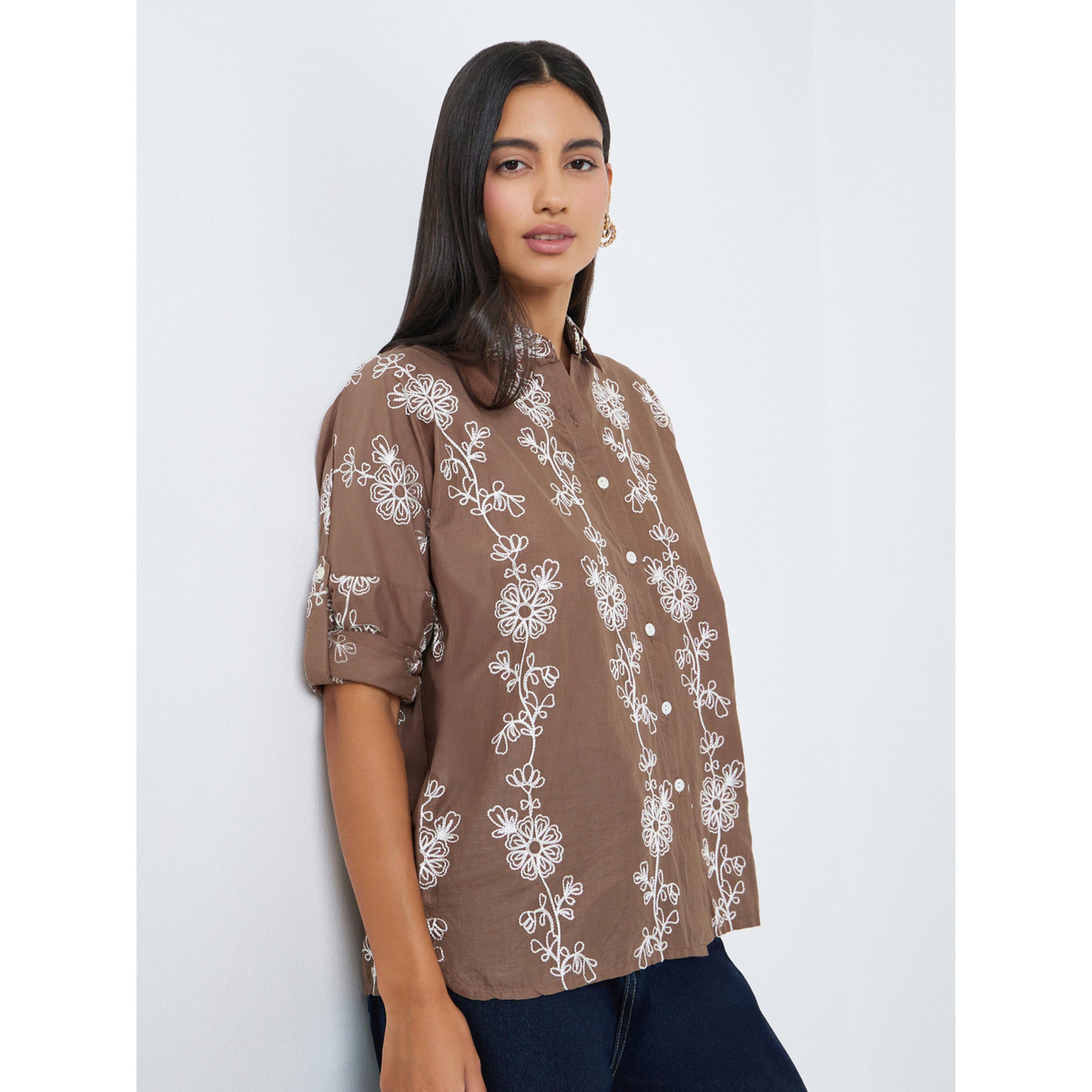 بلوزة قطن بقصة عادية وتطريز-women-clothing-shirtsandblouses-shirts-image-4