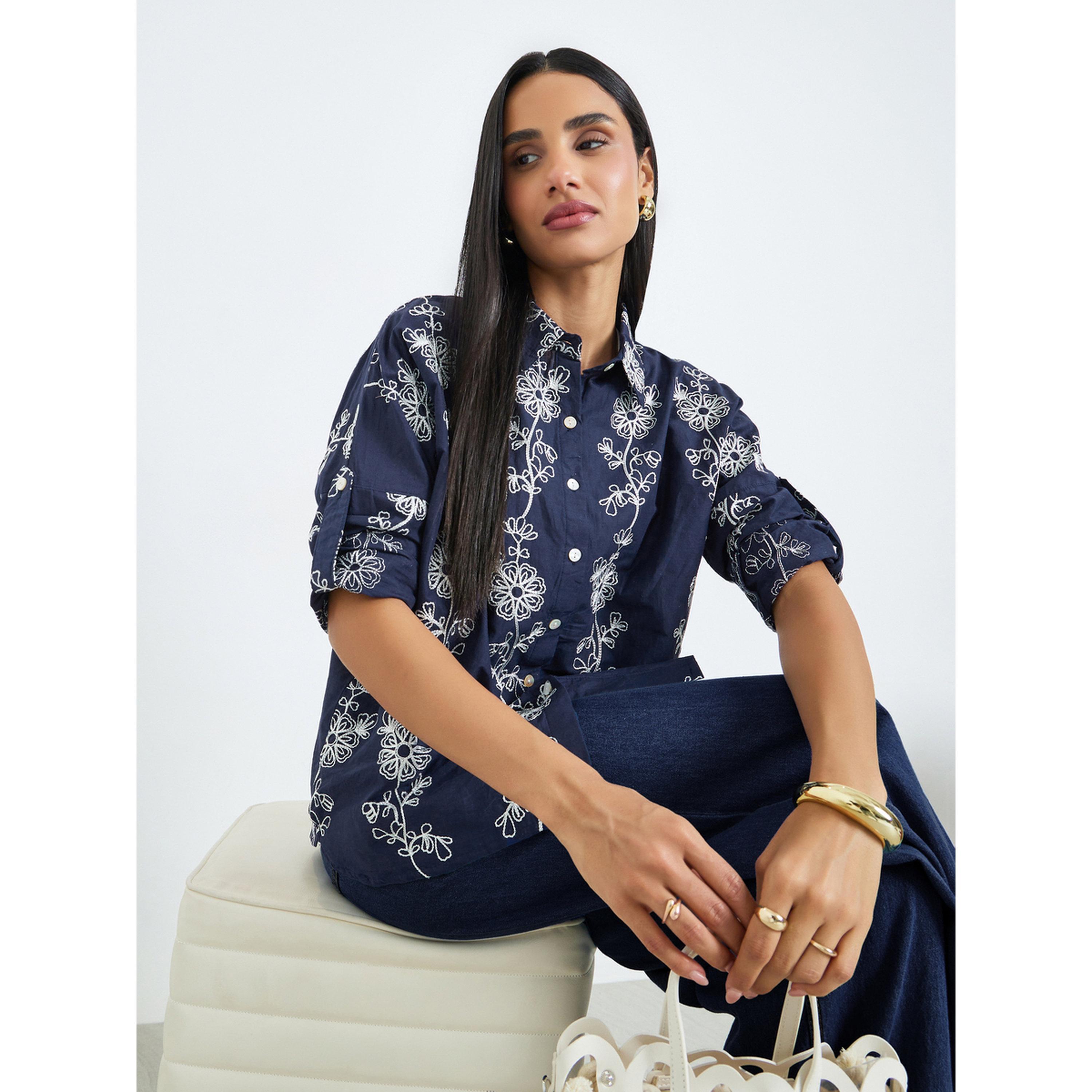 بلوزة قطن مطرزة بقصة عادية-women-clothing-shirtsandblouses-shirts-image-5