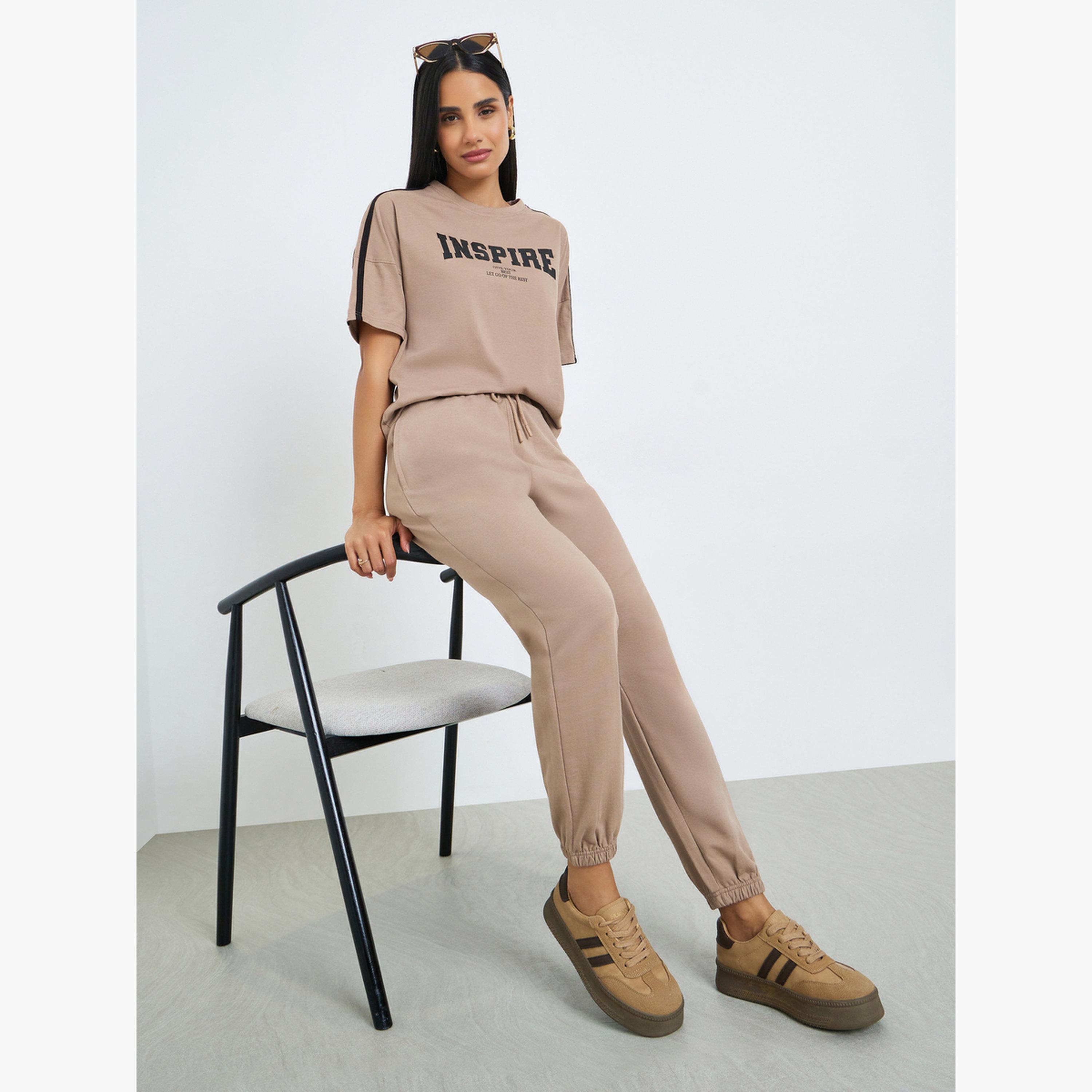 Styli Printed Oversized T-Shirt and Cuffed Joggers Co-Ords-women-clothing-coordsets-image-2