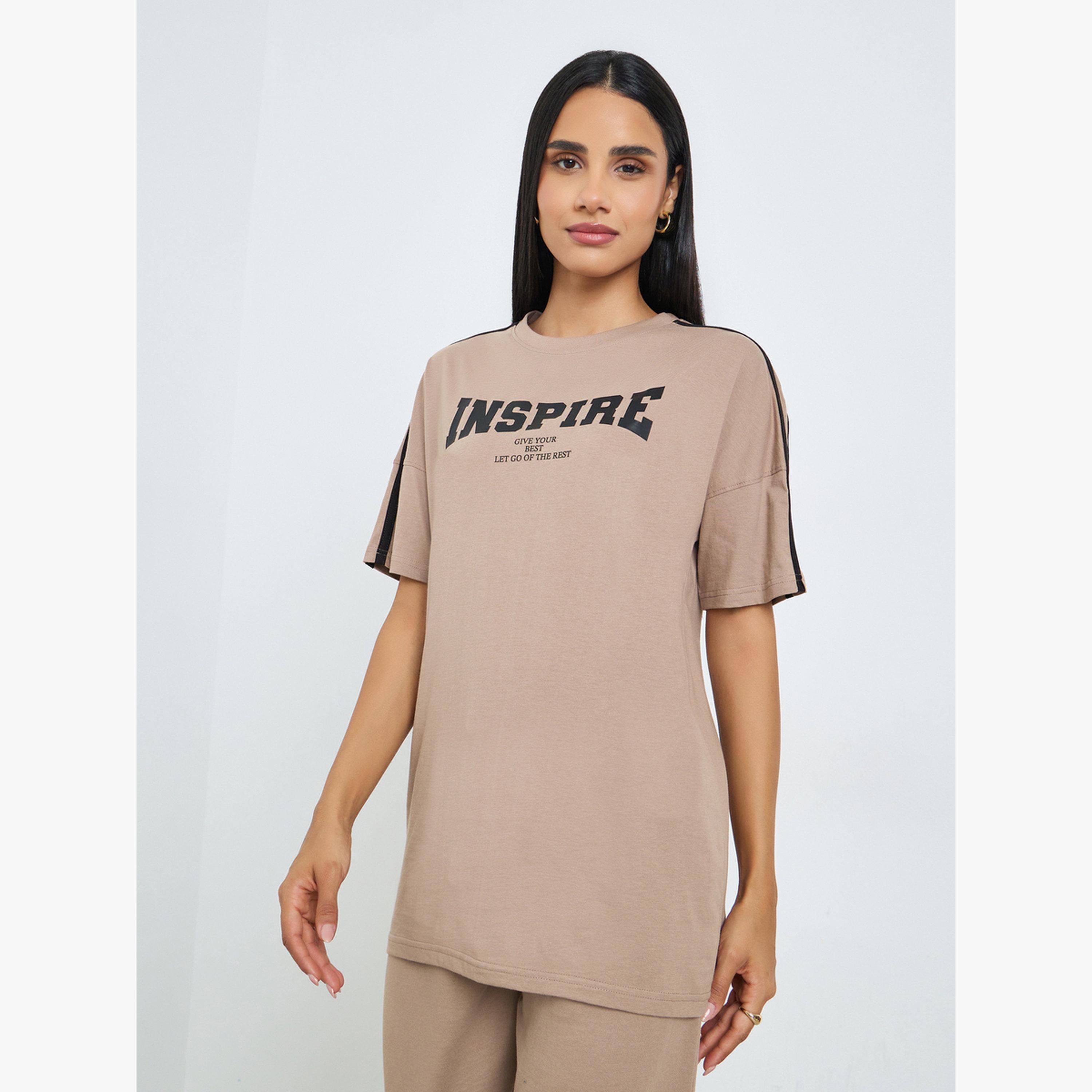 Styli Printed Oversized T-Shirt and Cuffed Joggers Co-Ords-women-clothing-coordsets-image-4