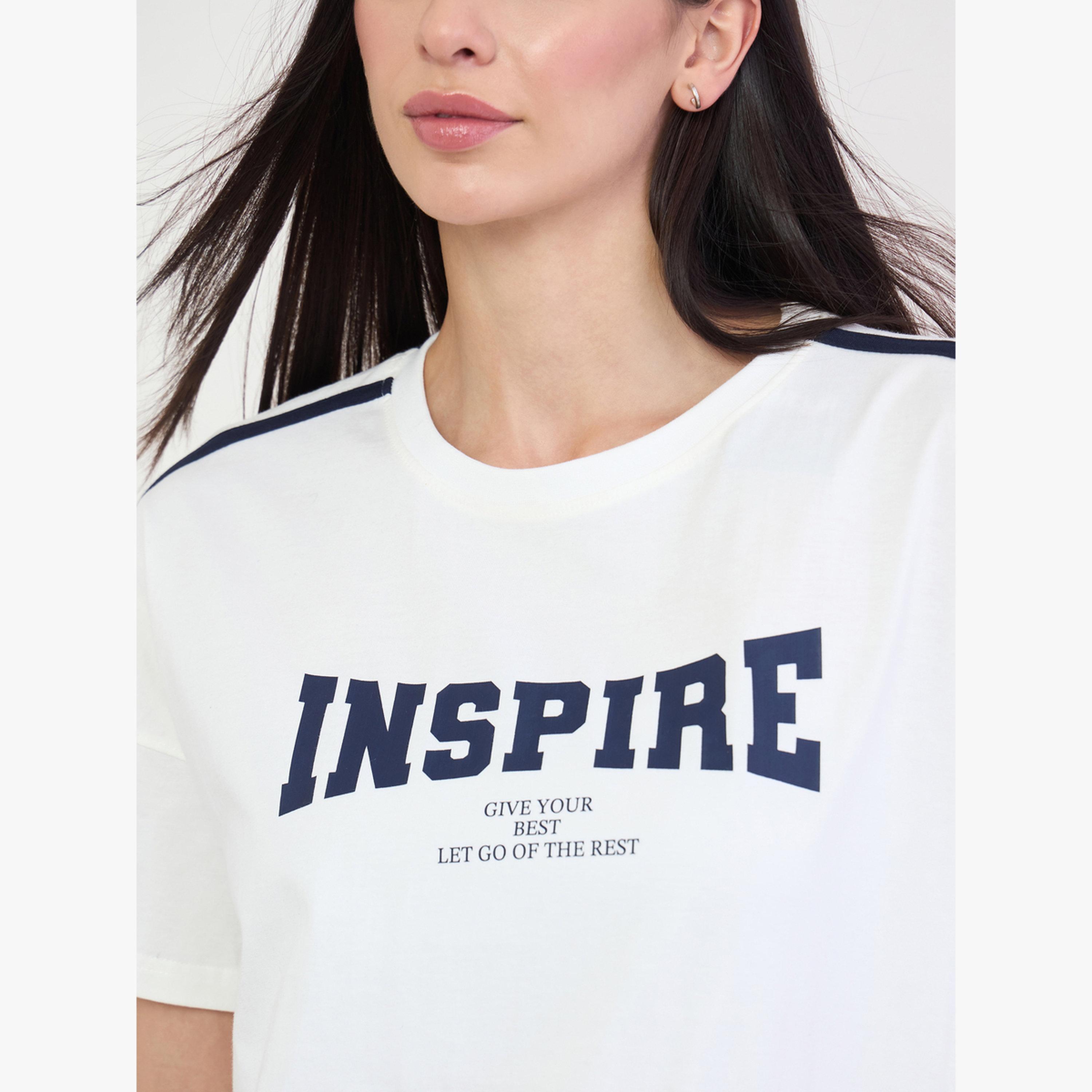 طقم منسق من جوغر بأساور وتيشيرت كبير الحجم ومطبع-women-clothing-coordsets-image-6