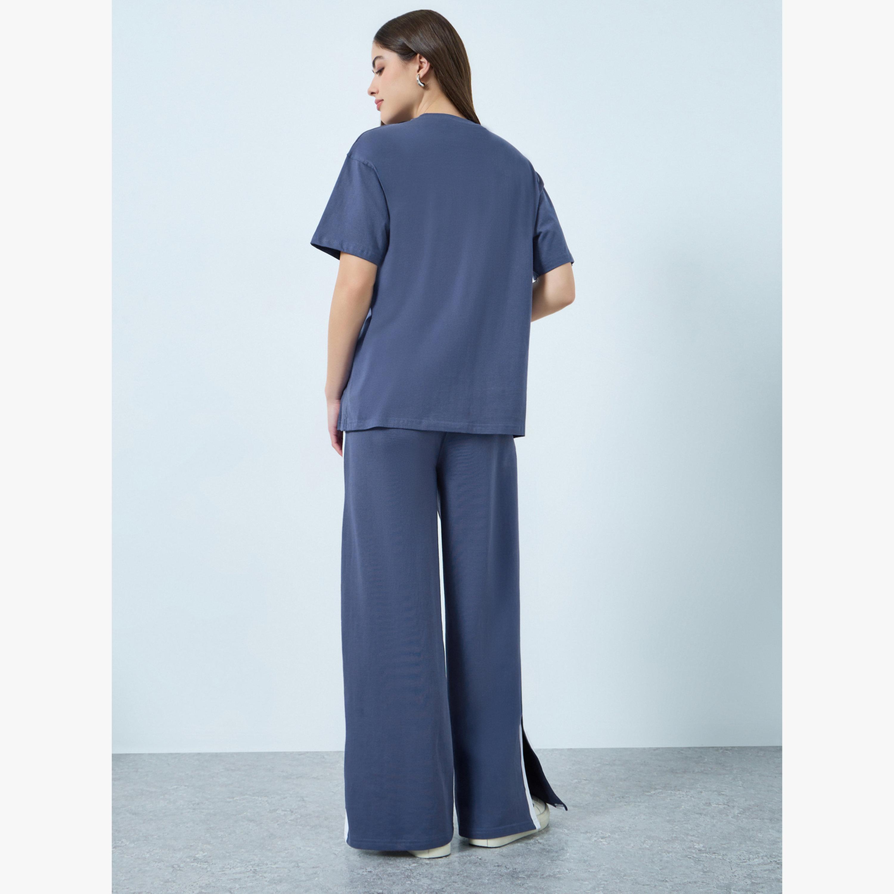 Styli Blue Oversized T-Shirt and Wide Leg Joggers Co-ords-women-clothing-coordsets-image-4