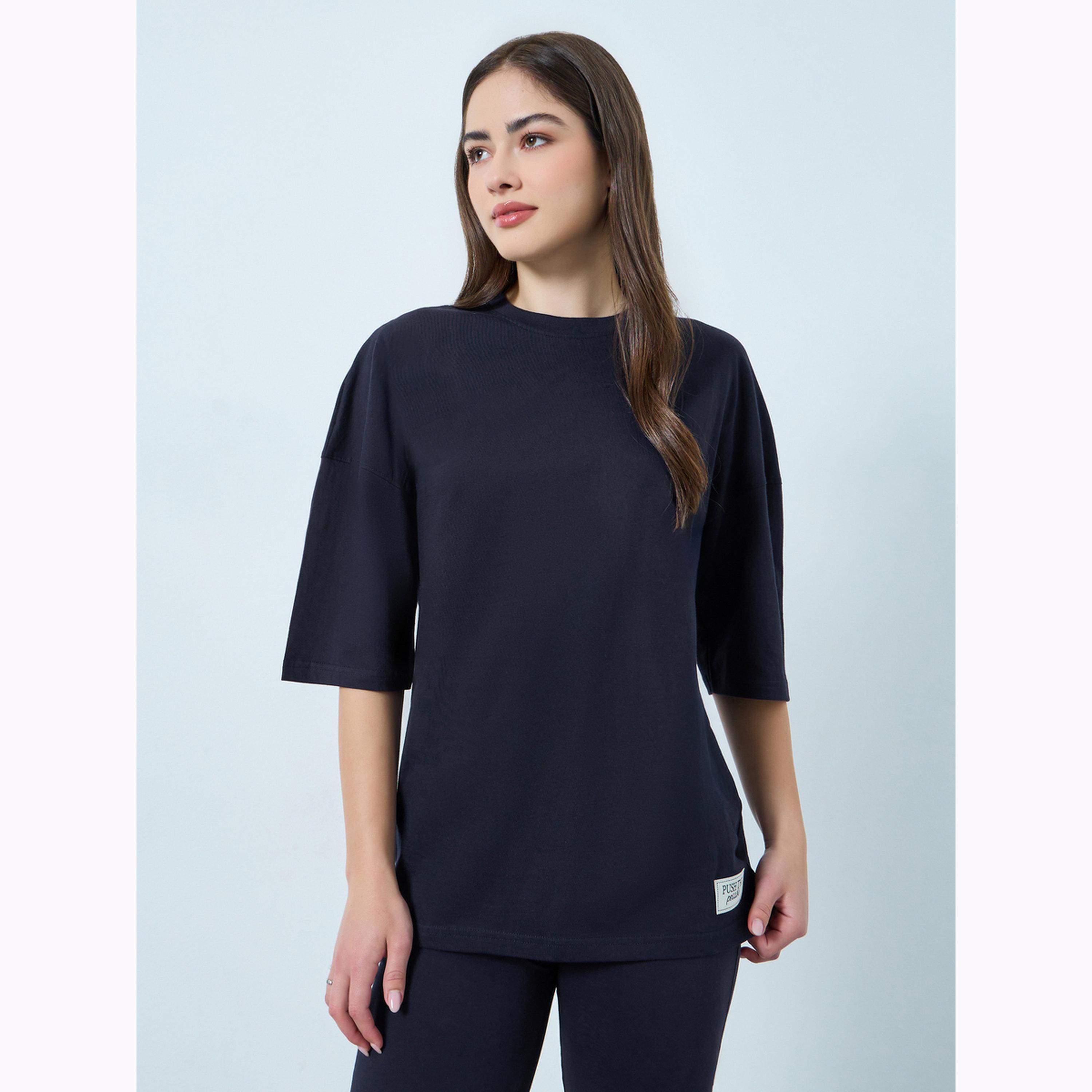 طقم منسق من ليقنز بأرجل واسعة وتيشيرت كبير الحجم ومطبع-women-clothing-coordsets-image-3
