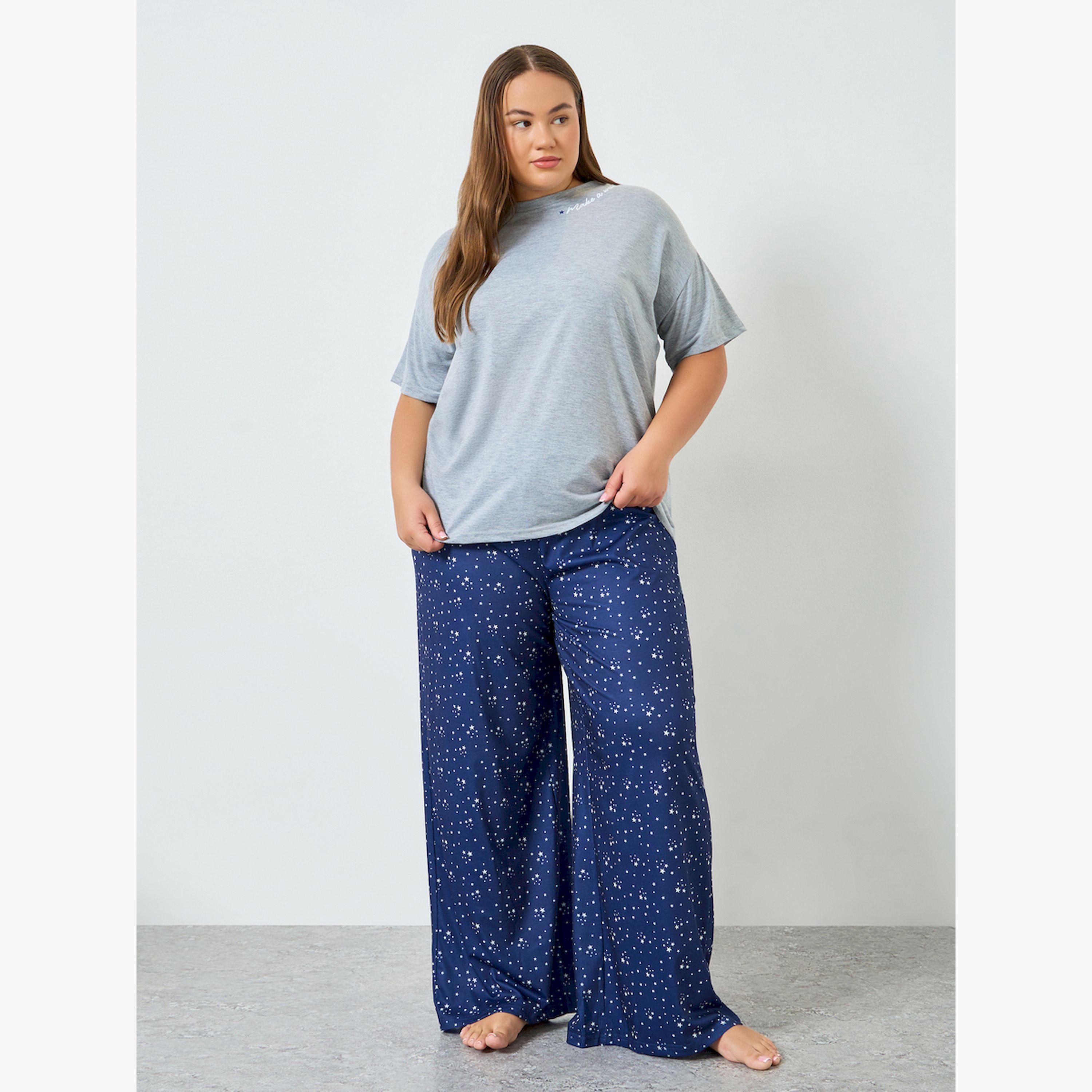 Styli Plus Size Star Print Drop Shoulder T-Shirt and Pyjama Set-women-clothing-nightwear-pyjamas-longsets-image-1