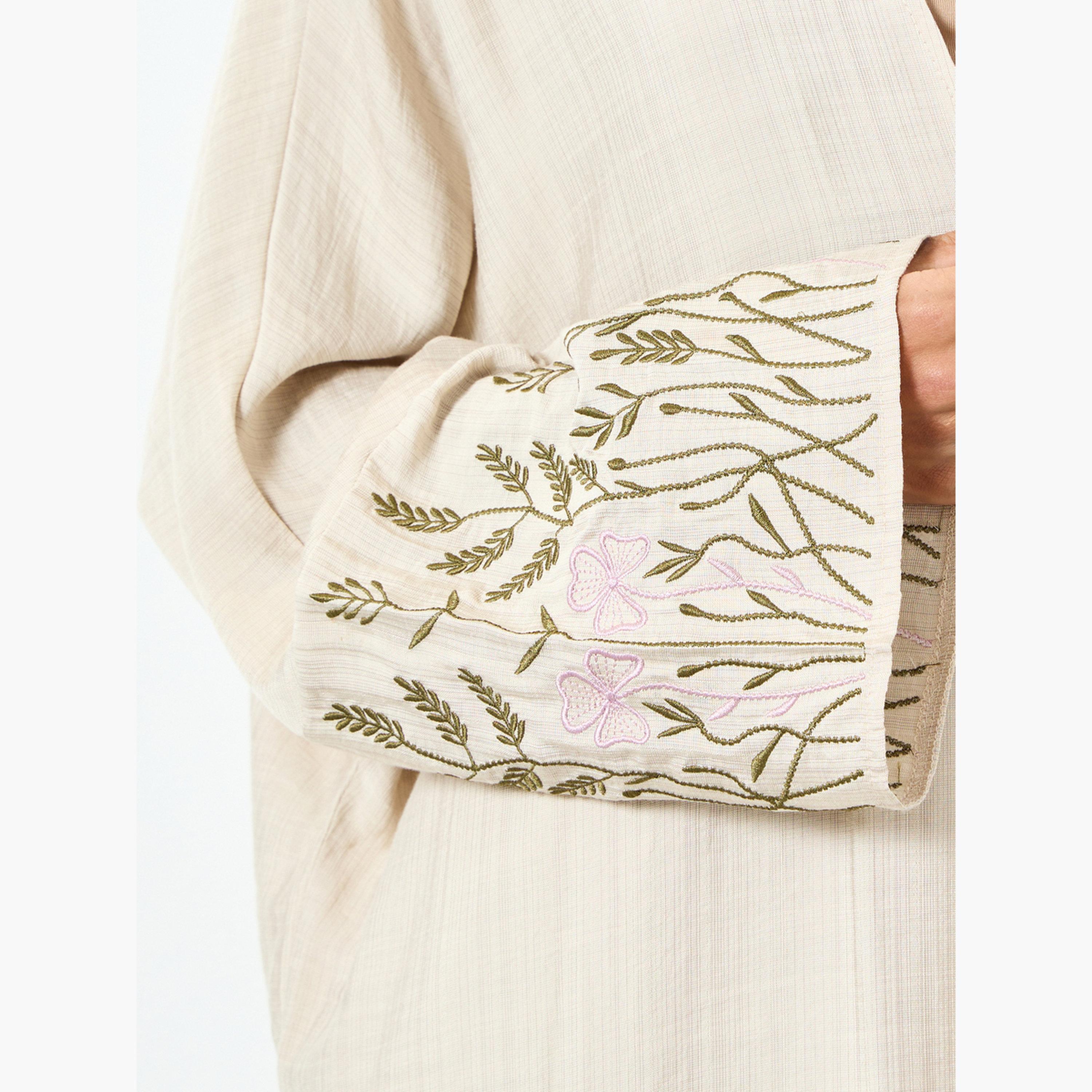 عباية مطرزة بنقشة عشب وأكمام طويلة-women-arabicclothing-abayas-image-3
