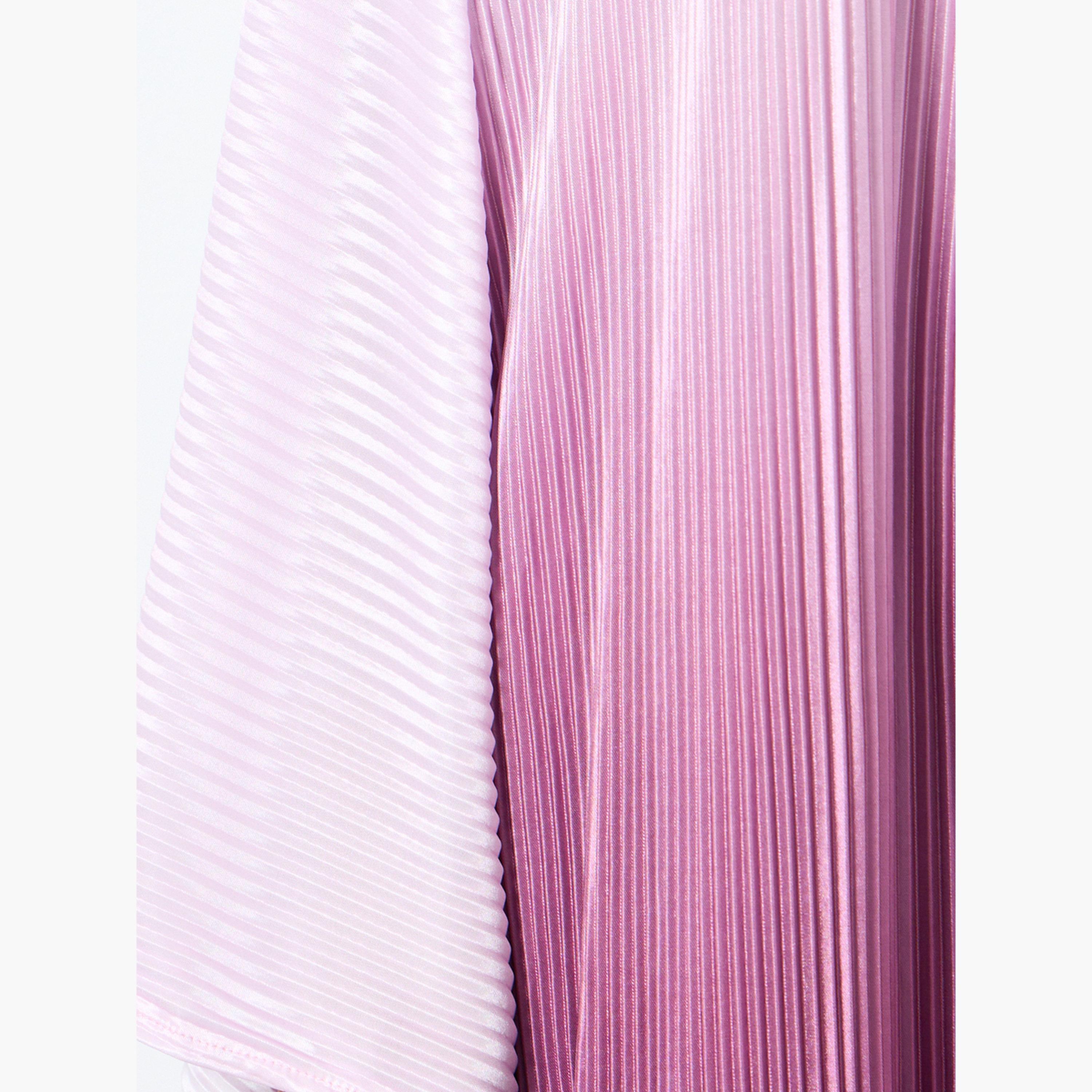 عباية بنسيج بارز وتصميم أومبريه وأكمام واسعة-women-arabicclothing-abayas-image-3