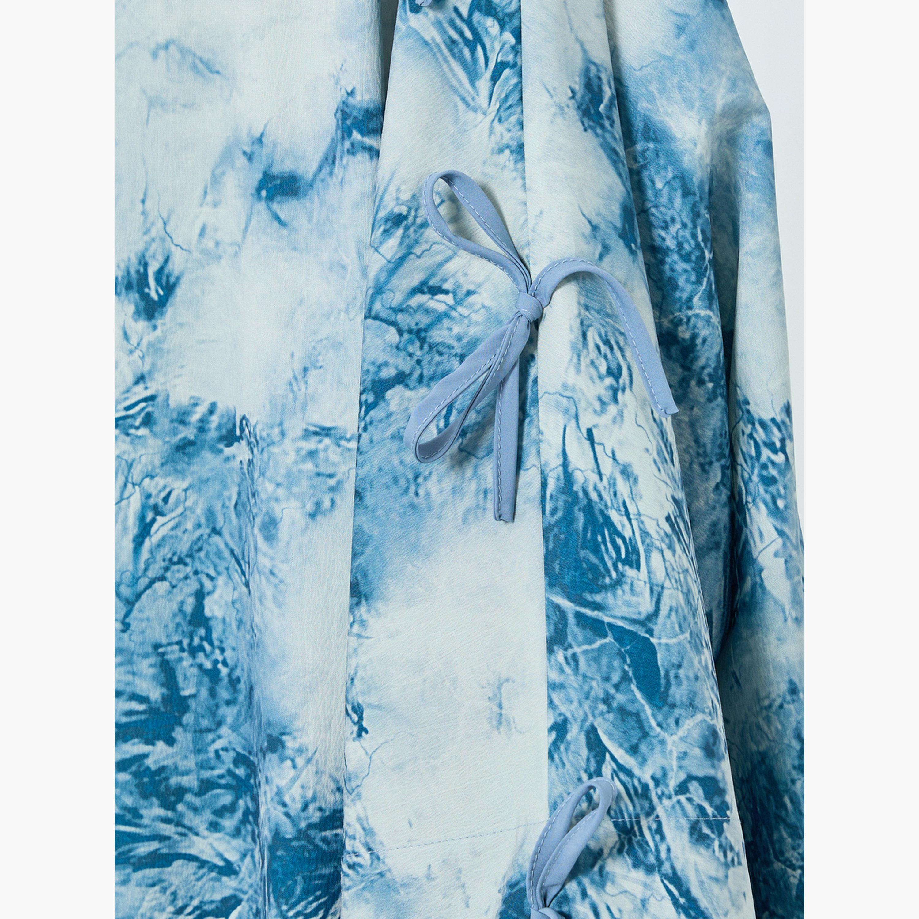 عبايةة بأكمام طويلة وطبعة جرافيك-women-arabicclothing-abayas-image-3