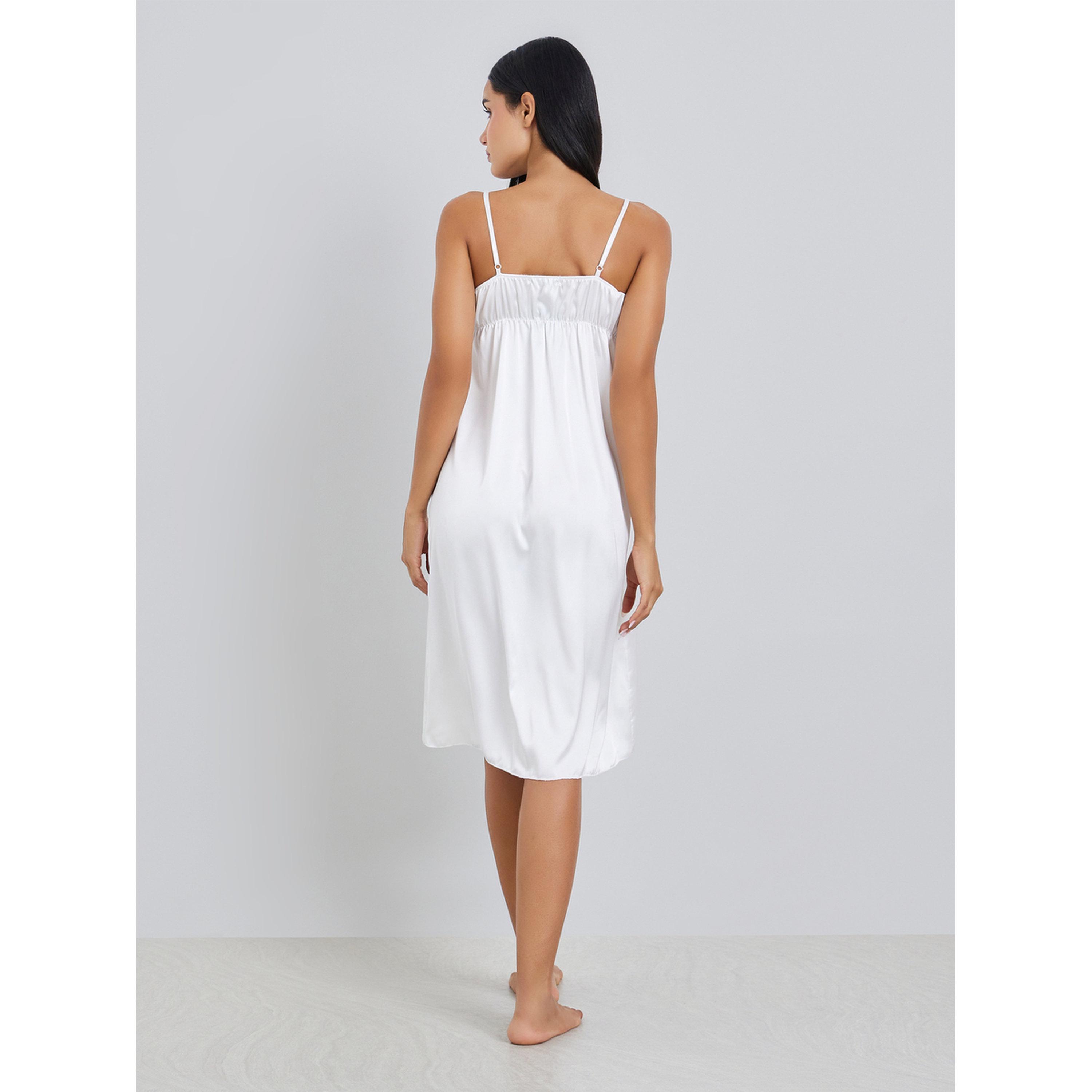 قميص نوم بأربطة وتفاصيل دانتيل-women-clothing-nightwear-nighties-image-4