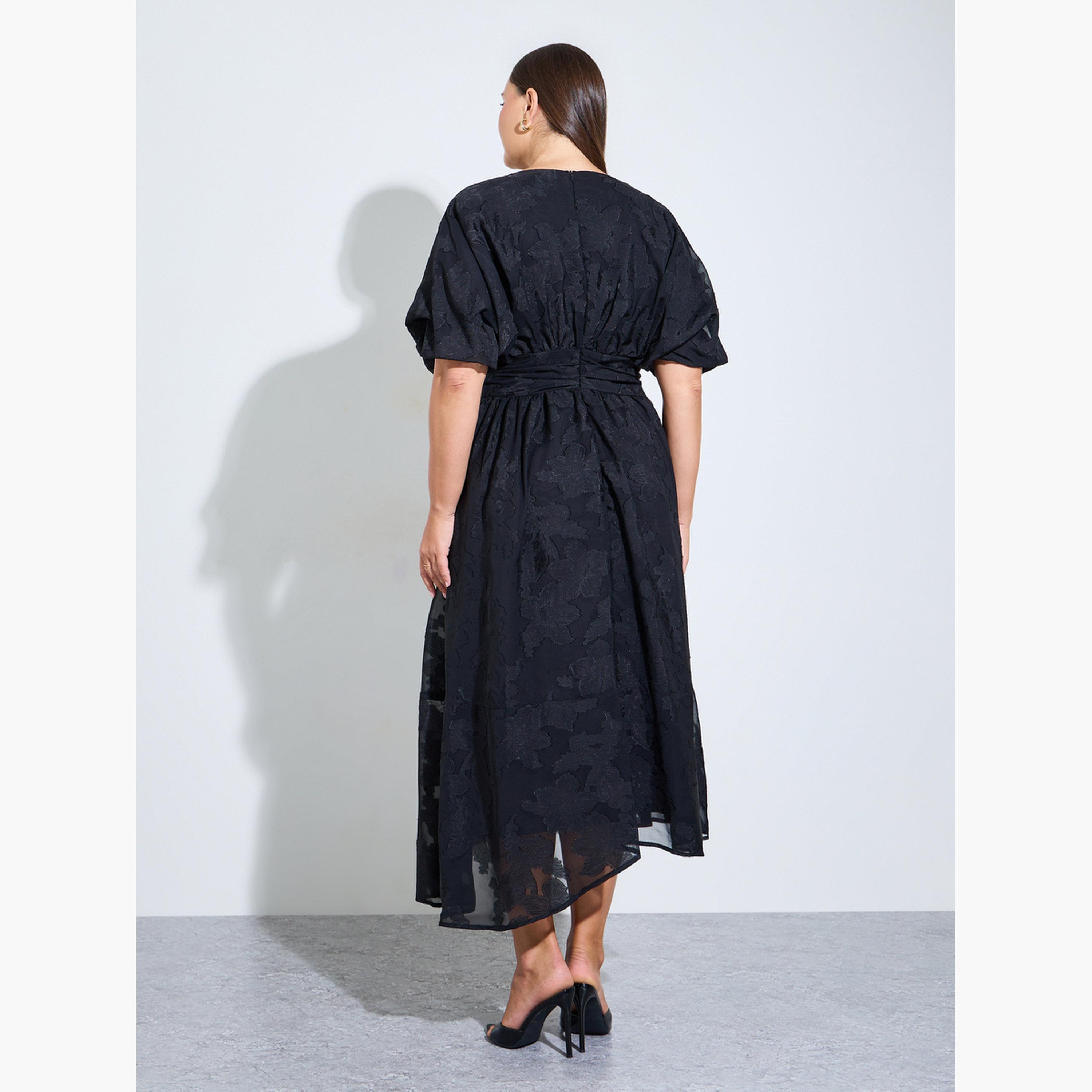 Styli Plus Size Black Jacquard Pleated A-Line Midi Dress-women-clothing-dresses-image-4