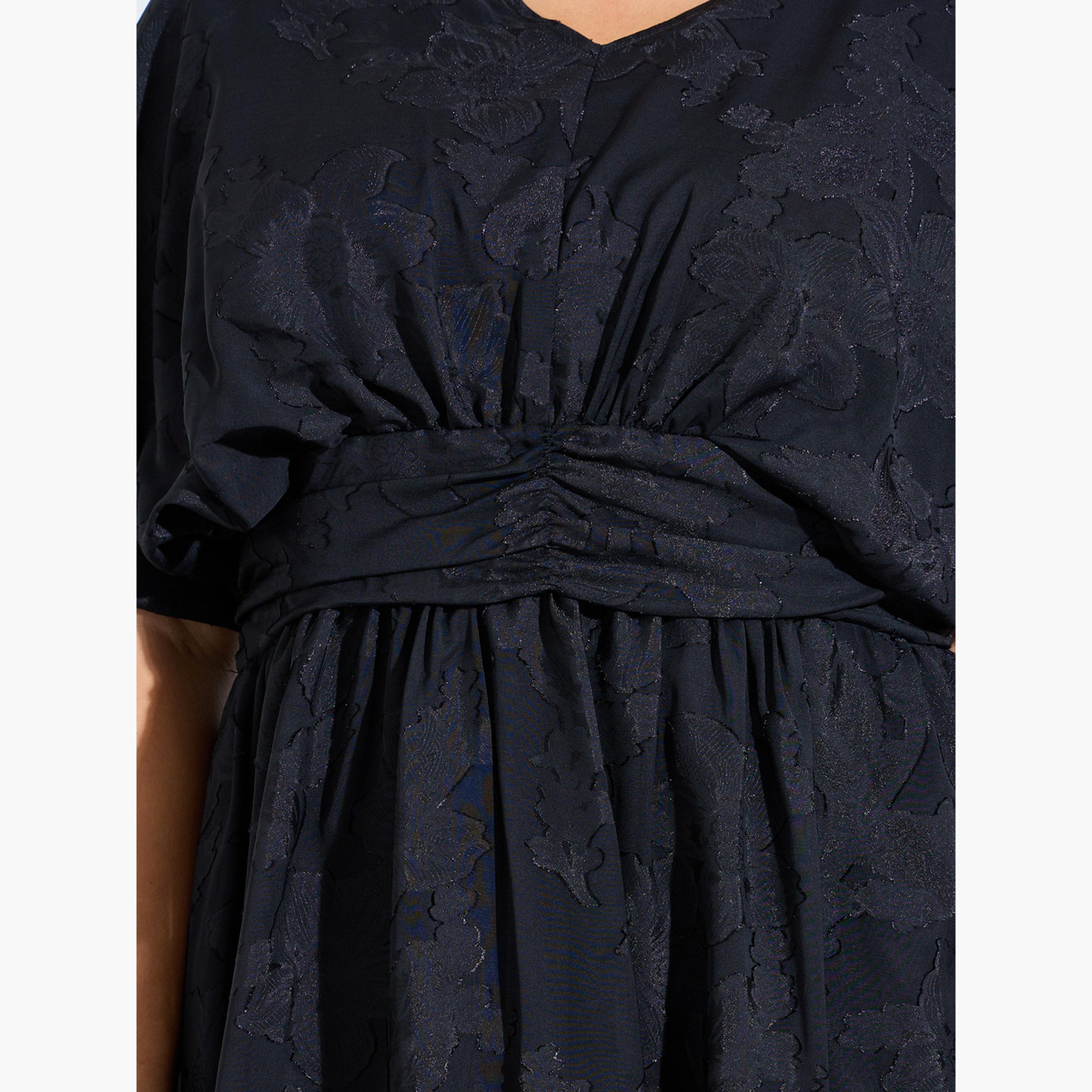 Styli Plus Size Black Jacquard Pleated A-Line Midi Dress-women-clothing-dresses-image-5