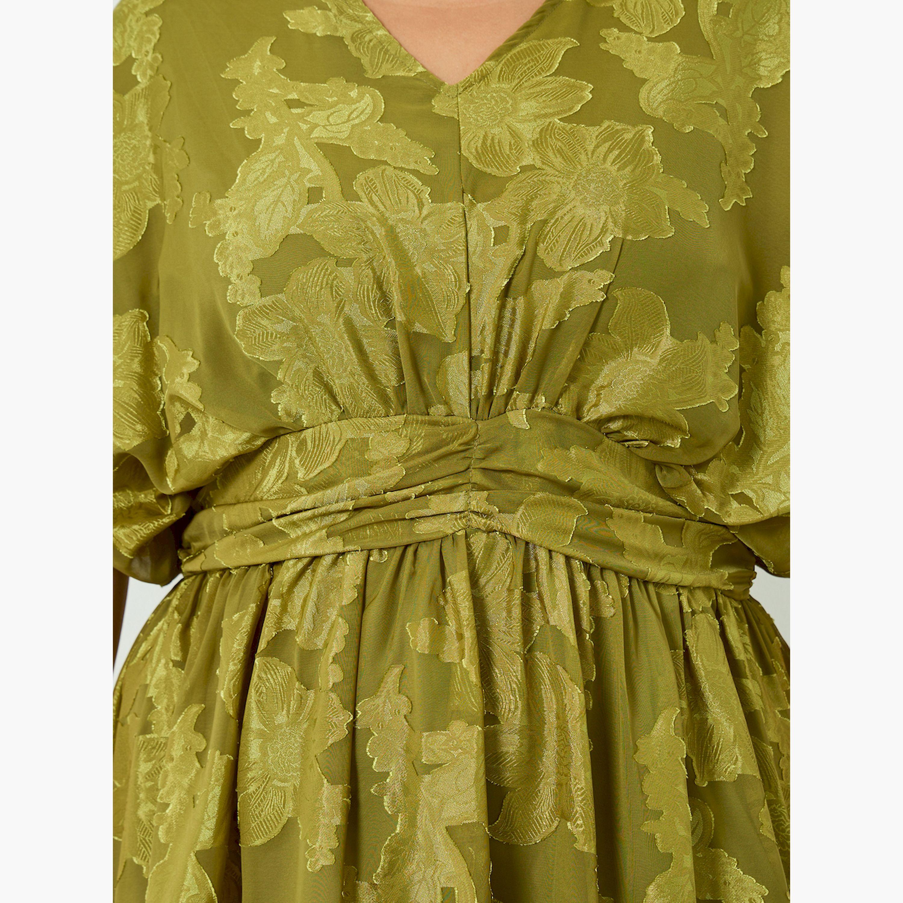 فستان ميدي بكسرات وحافة واسعة من الجاكارد بمقاس كبير-women-clothing-dresses-image-5