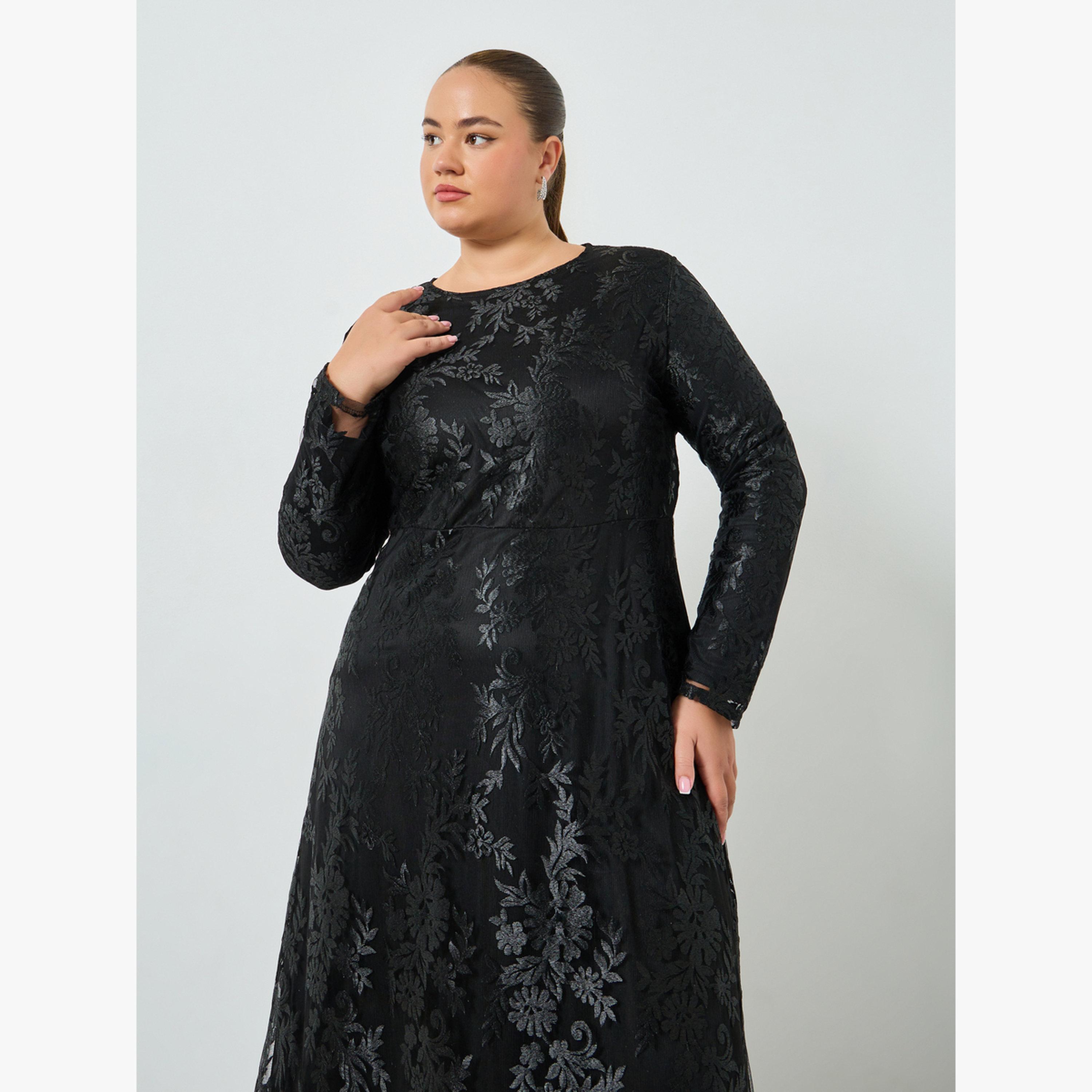 Styli Plus Size Lace Long Sleeves A-Line Maxi Dress-women-clothing-dresses-image-2