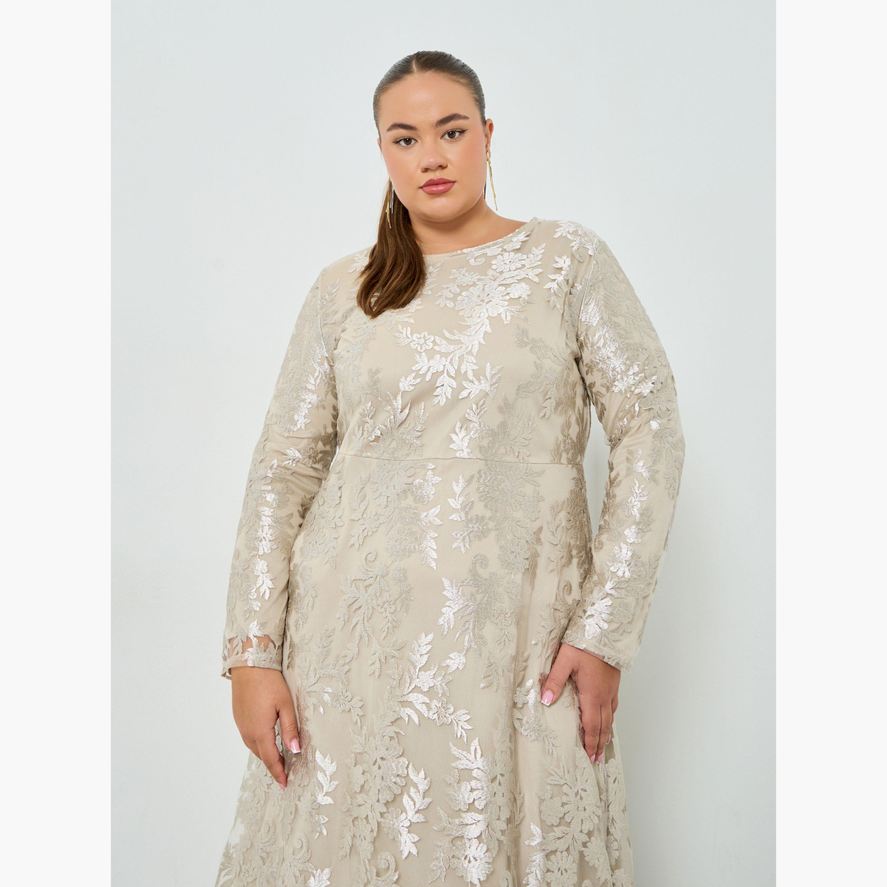 Styli Plus Size Lace Long Sleeves A-Line Maxi Dress-women-clothing-dresses-image-2