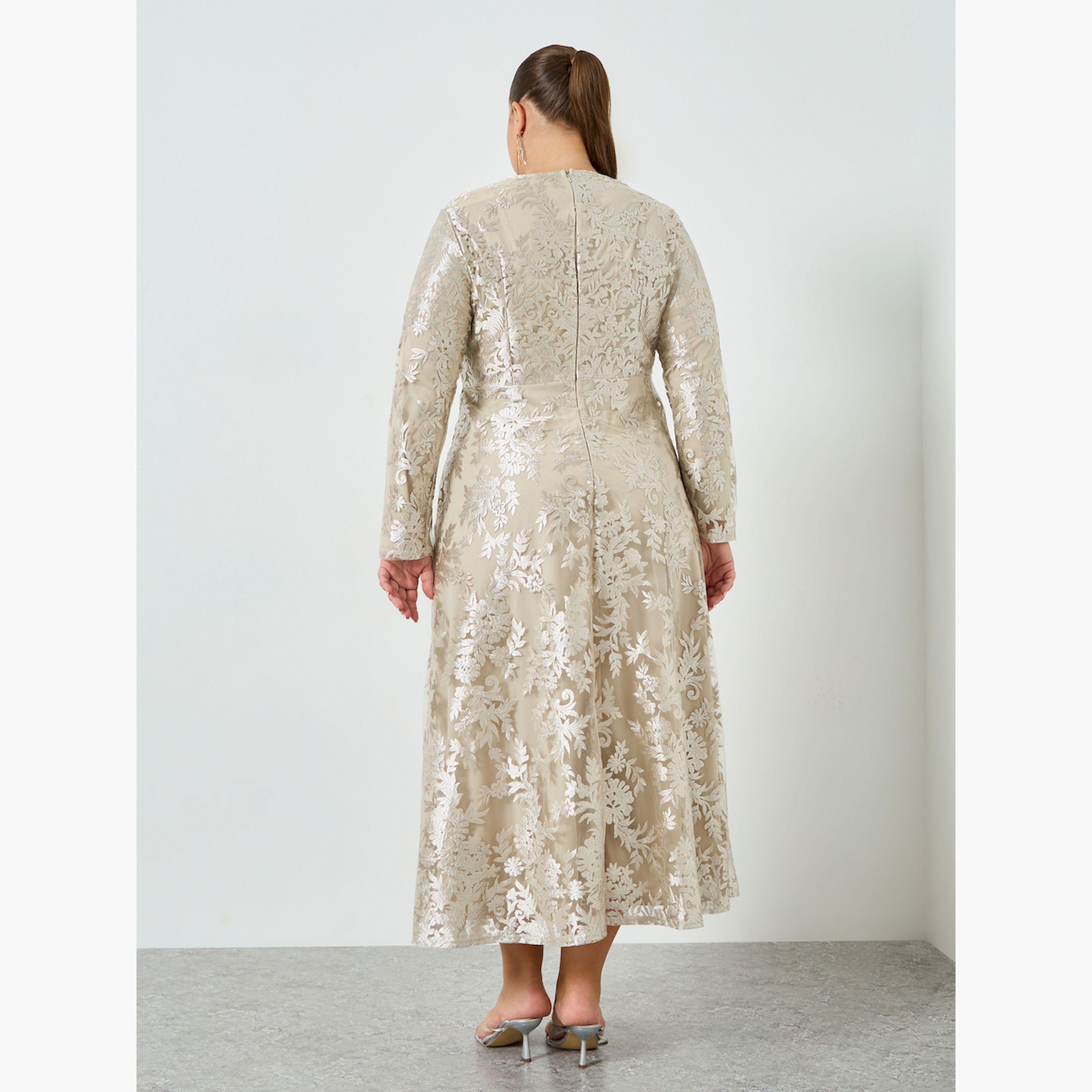 Styli Plus Size Lace Long Sleeves A-Line Maxi Dress-women-clothing-dresses-image-4