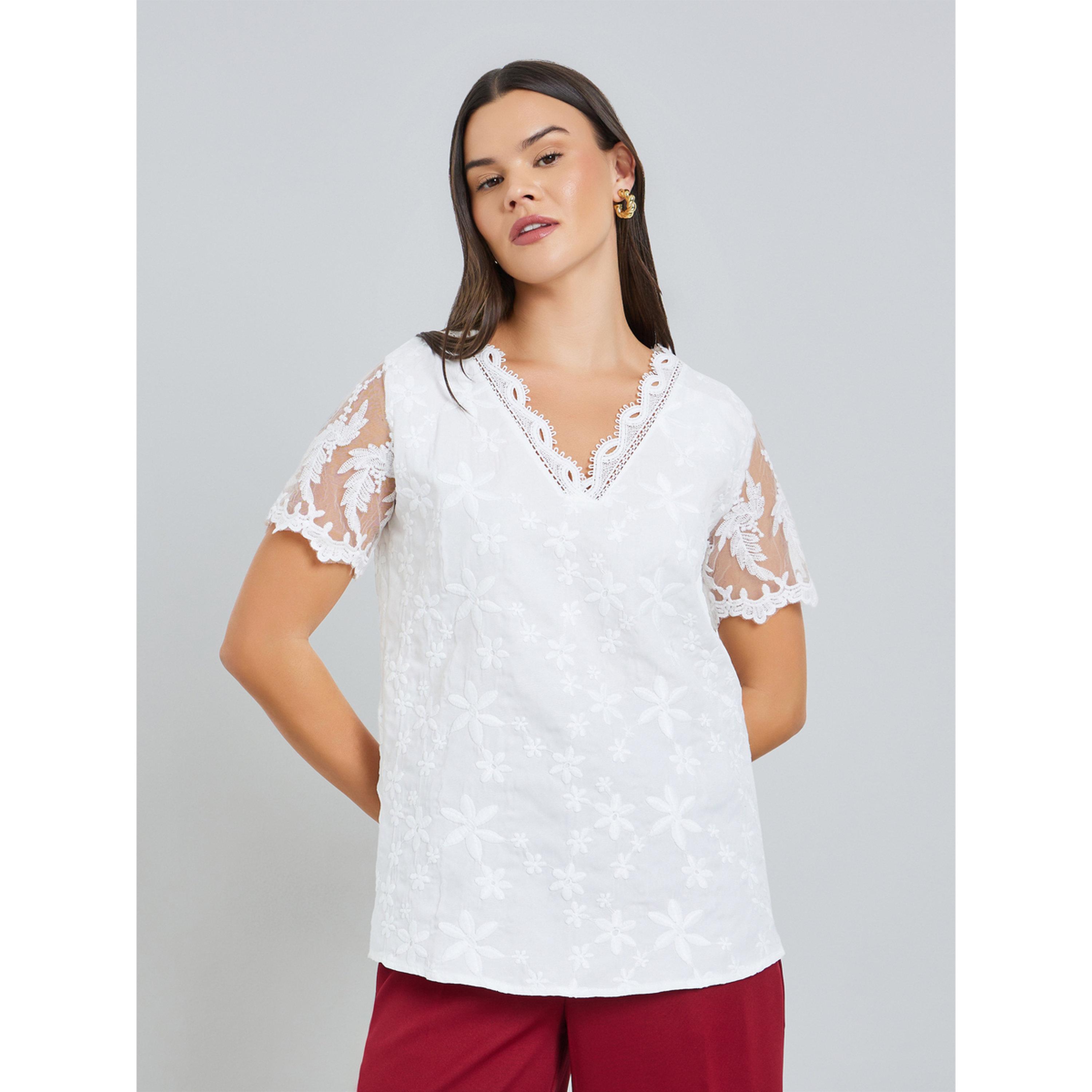 بلوزة بيضاء بأكمام قصيرة من الدانتيل بنقشة زهور-women-clothing-shirtsandblouses-blouses-image-1