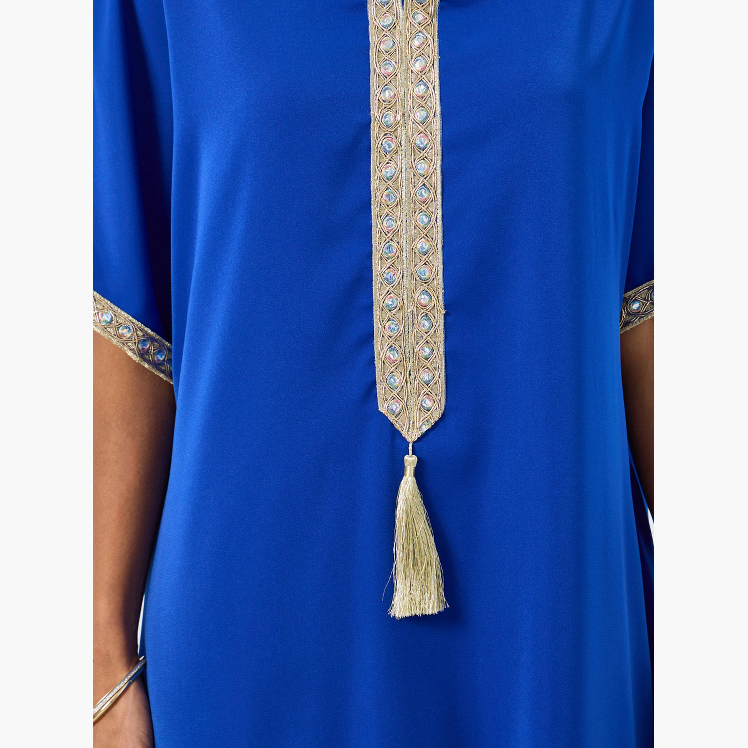 جلابية بياقة سبعة وأكمام قصيرة وتفاصيل ذهبية-women-arabicclothing-jalabiyas-image-4