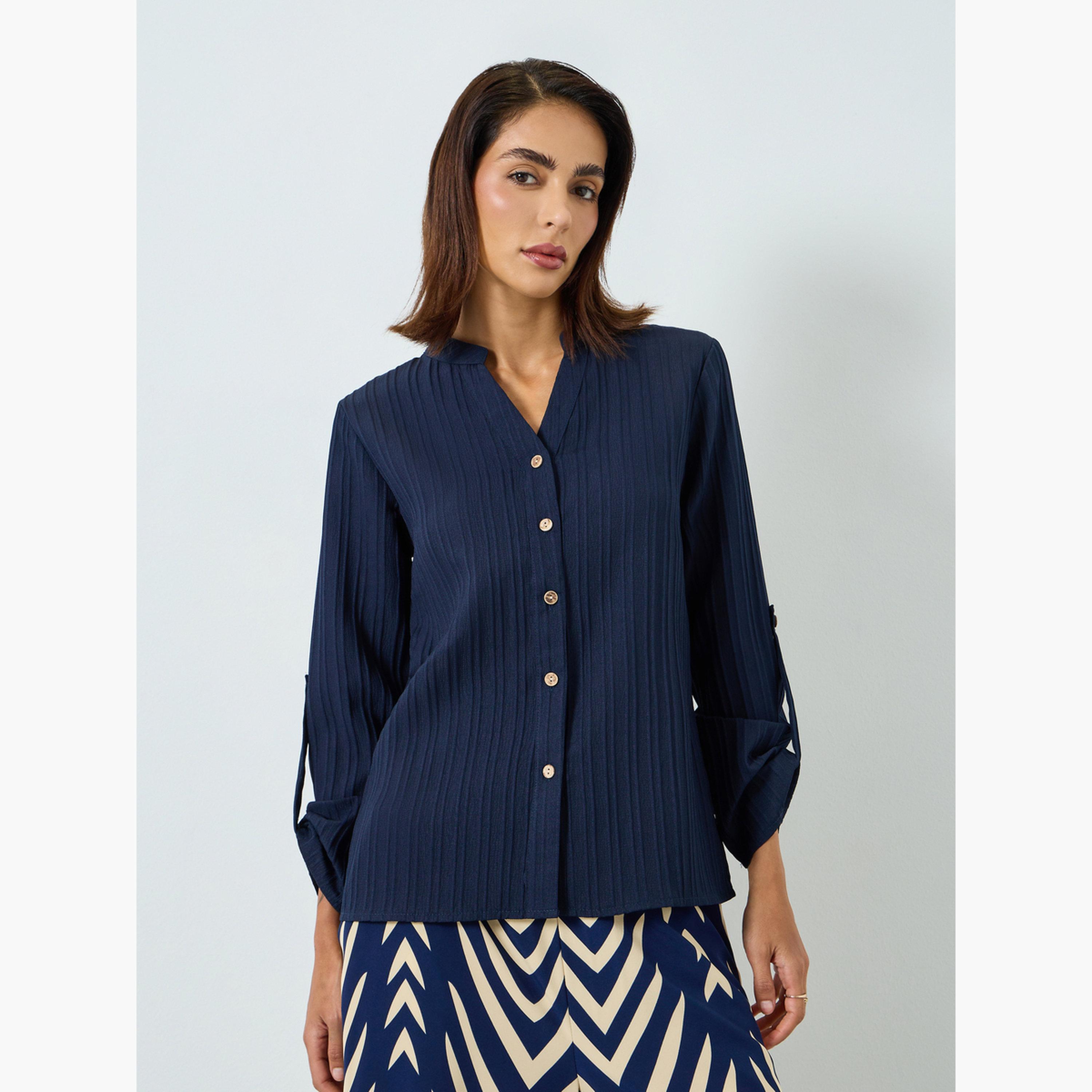 بلوزةة بملمس بارز وأزرار أمامية وأكمام قابلة للطي-women-clothing-shirtsandblouses-blouses-image-1
