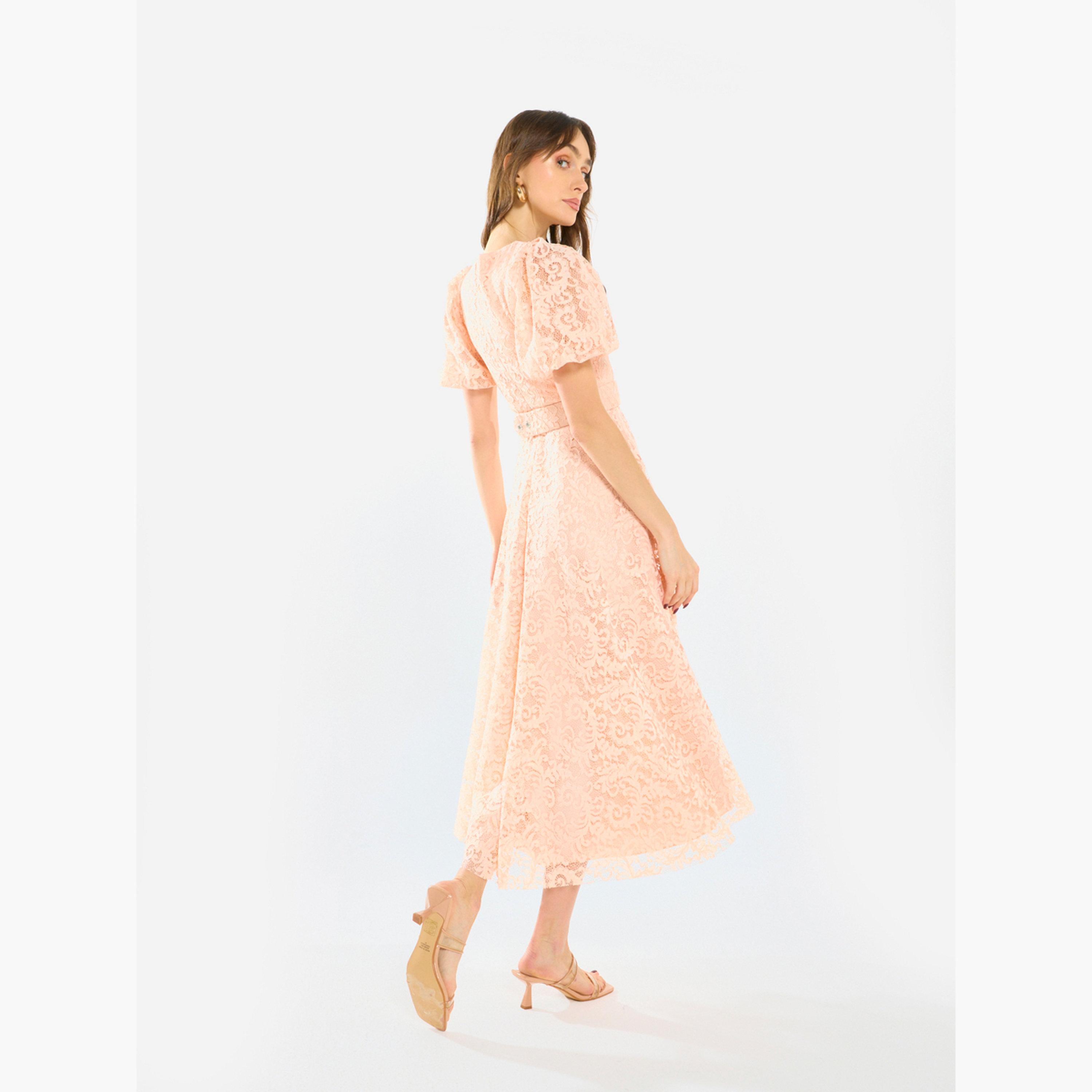 فستان ميدي بأكمام منفوخة ودانتيل بنمط زهور-women-clothing-dresses-image-4